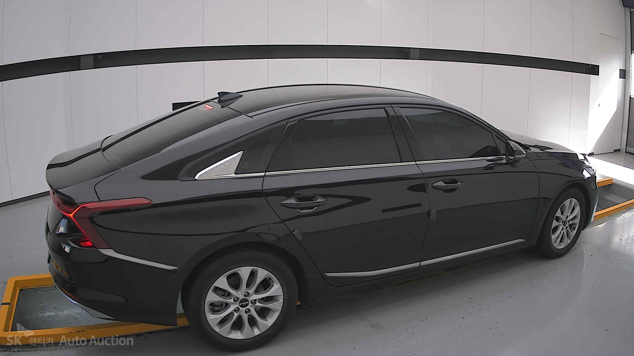 2023 - kia k8