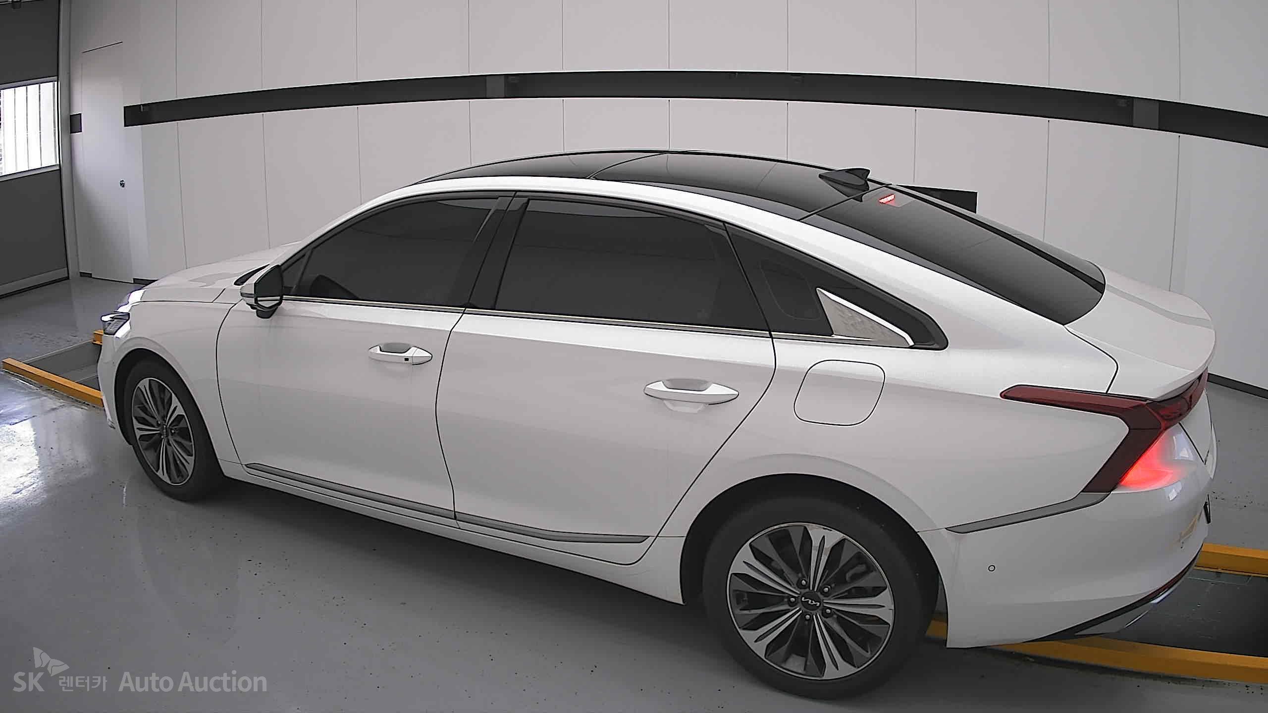 2022 - kia k8