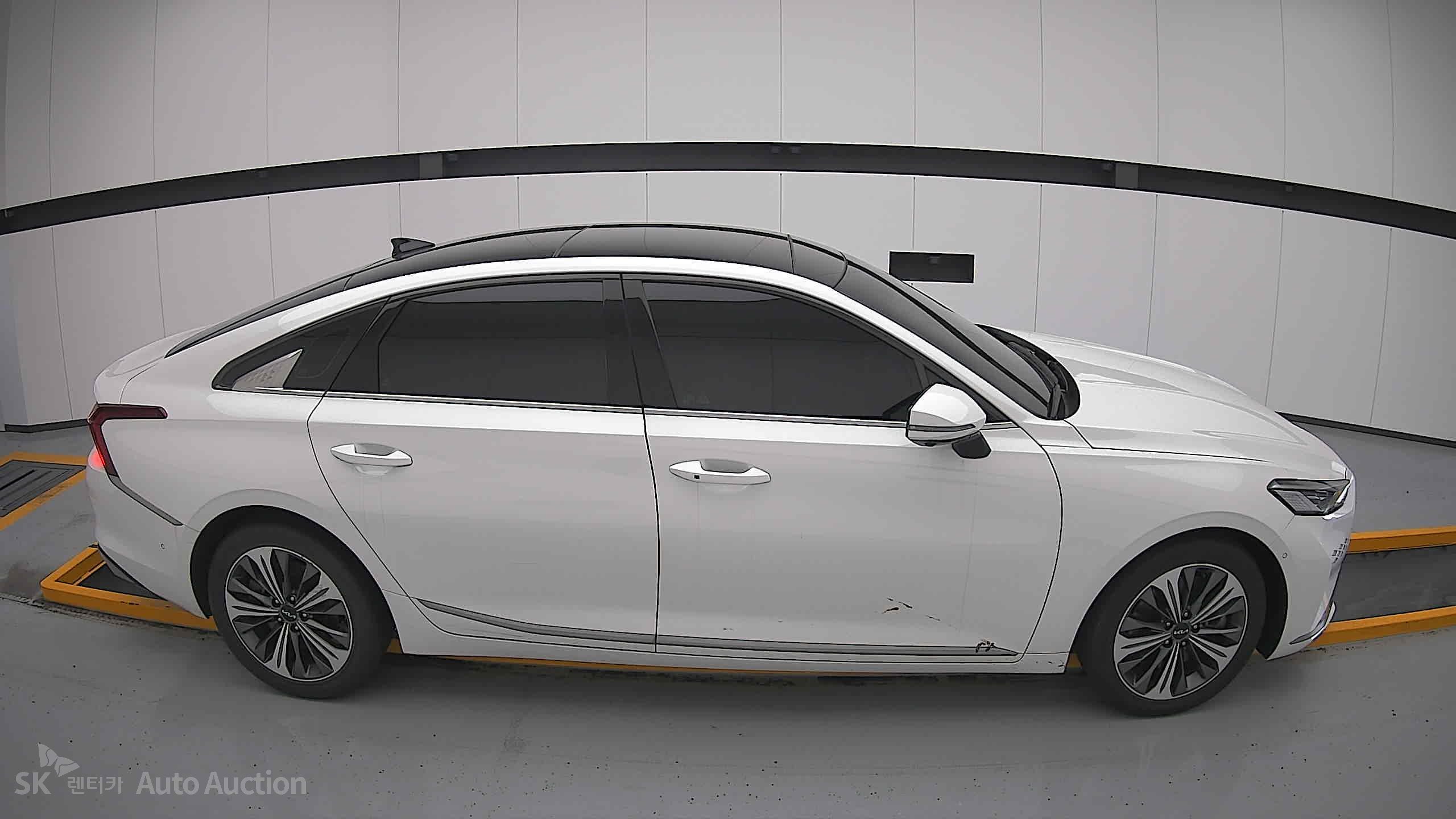 2022 - kia k8