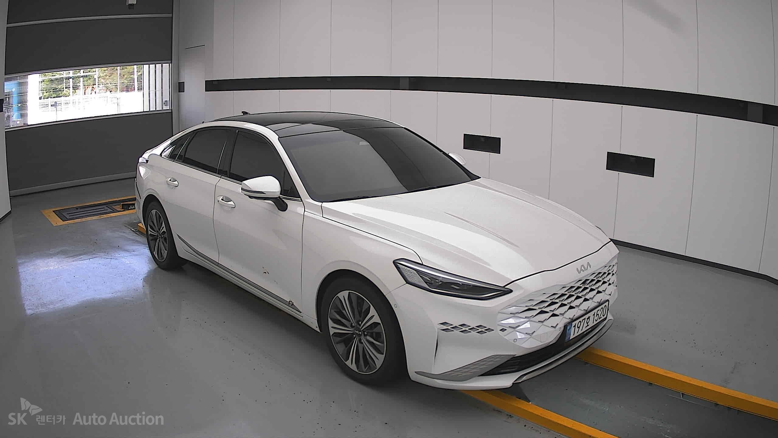 2022 - kia k8