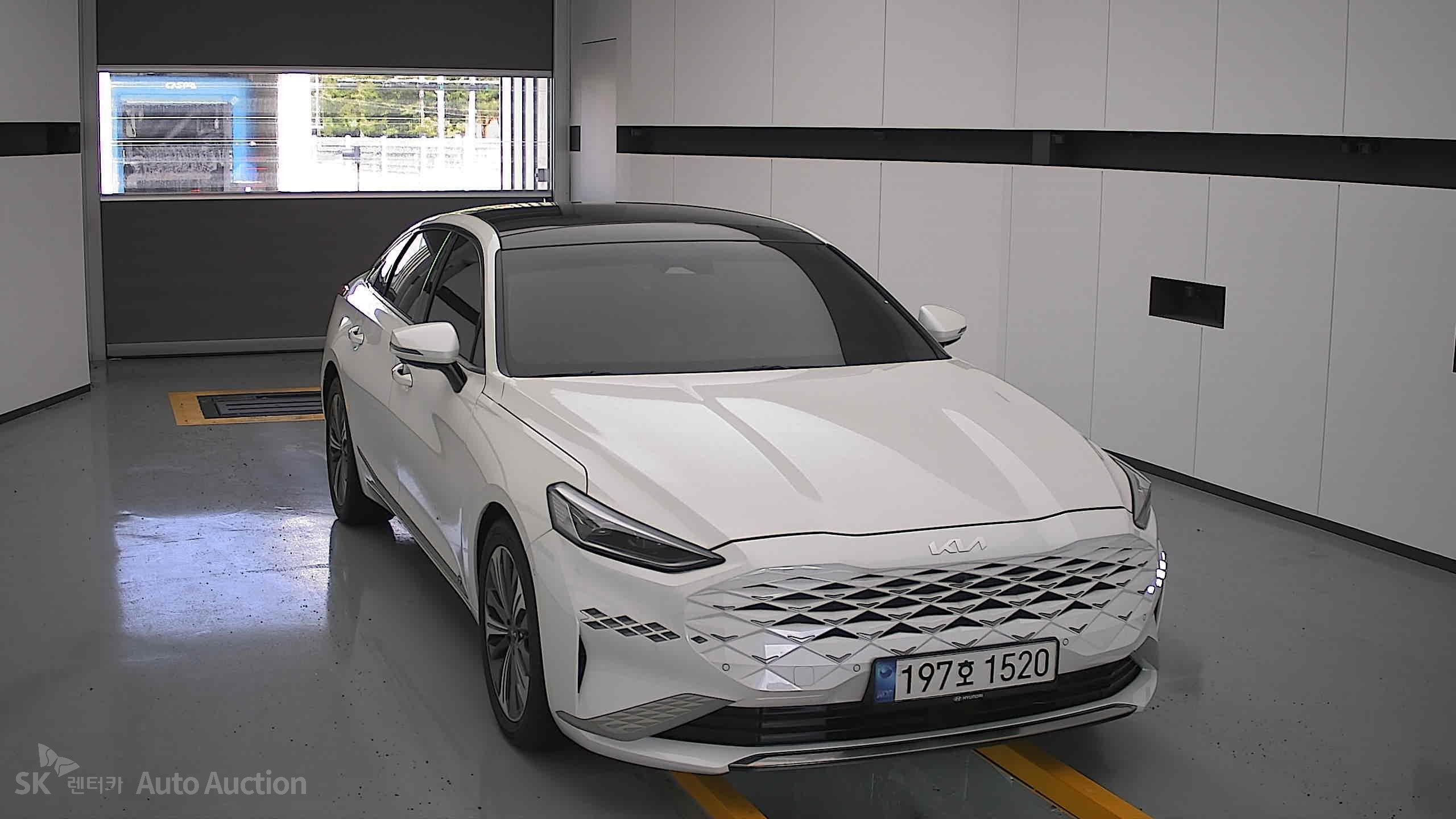 2022 - kia k8