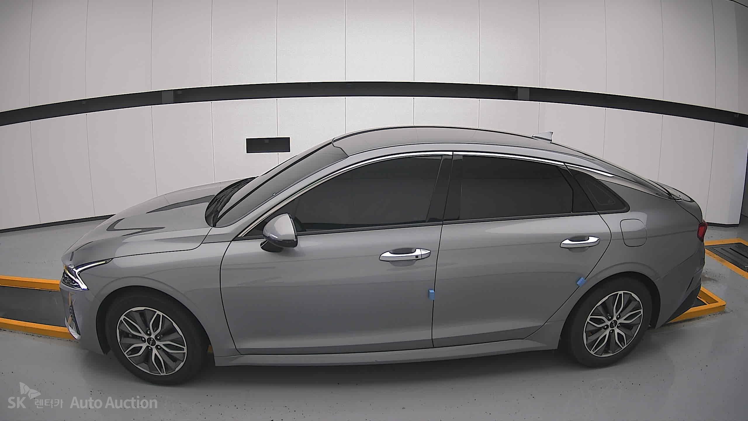 2023 - kia k5