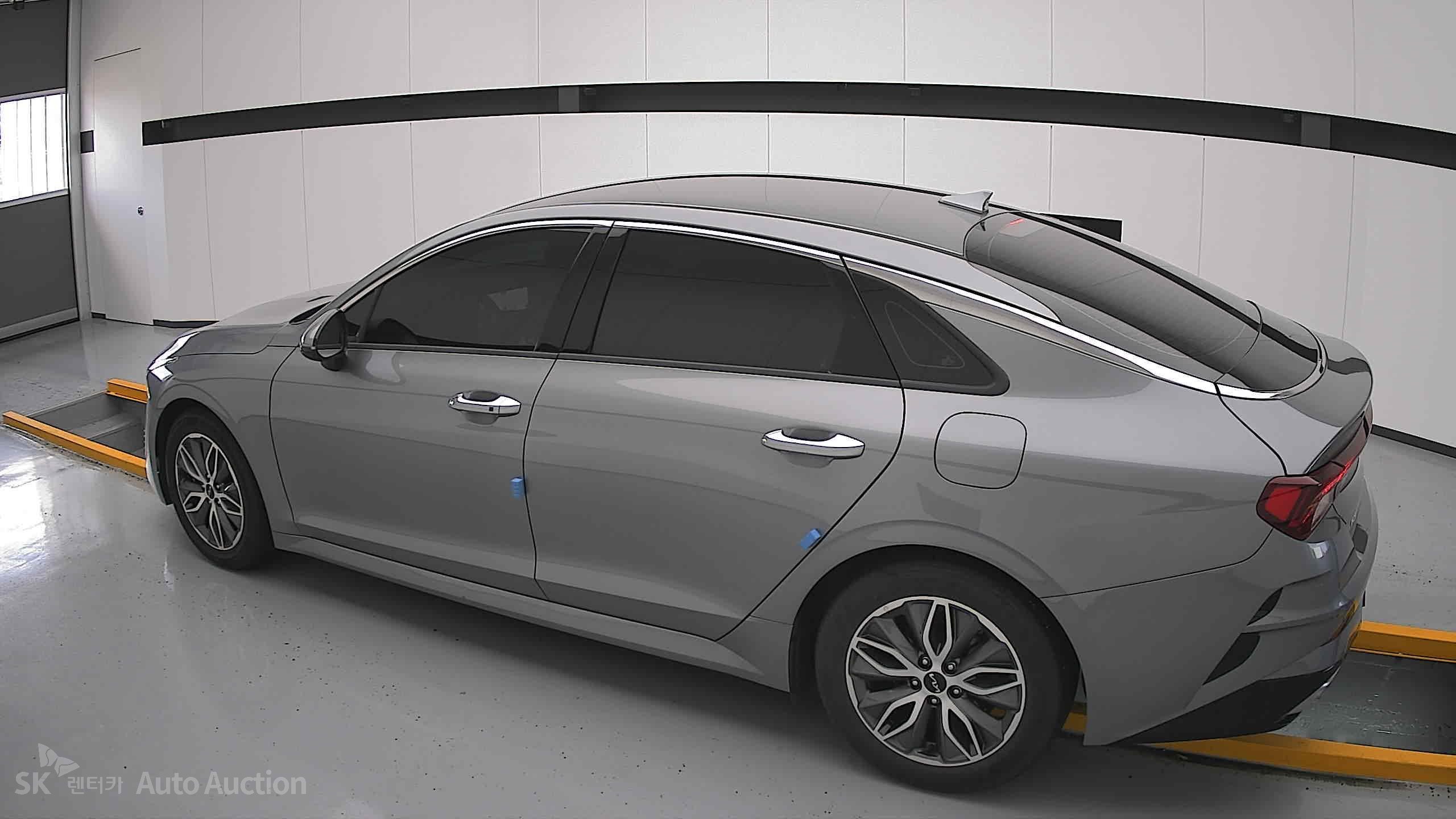 2023 - kia k5