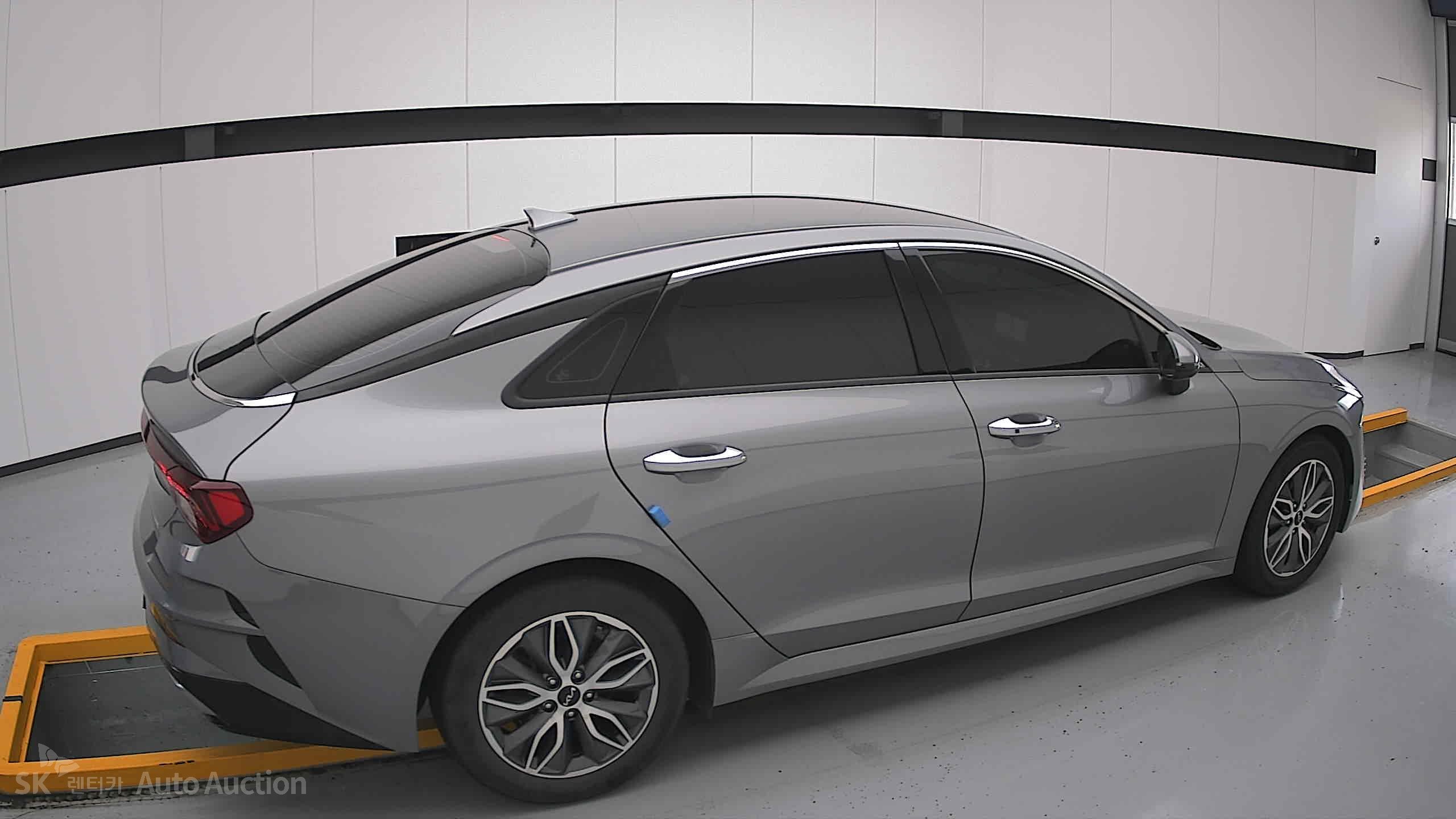 2023 - kia k5