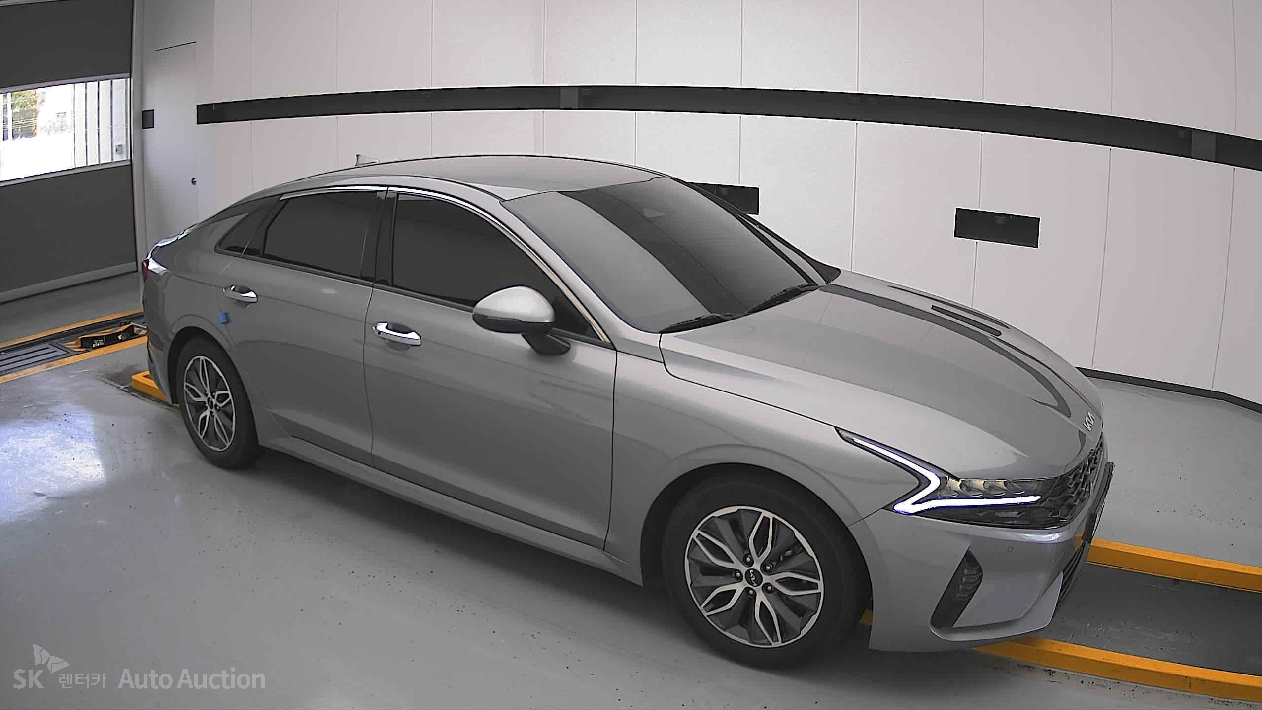 2023 - kia k5