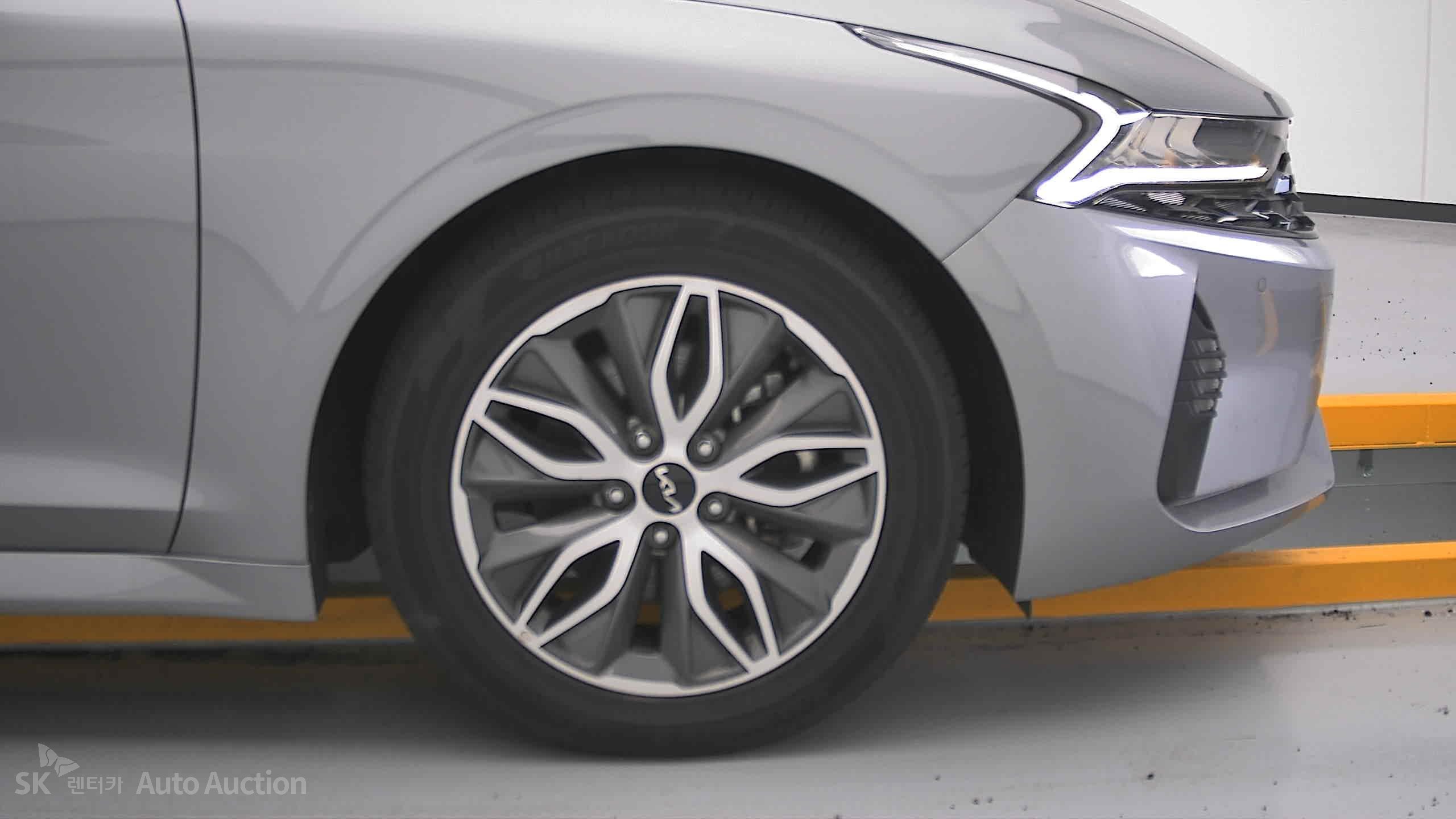 2023 - kia k5