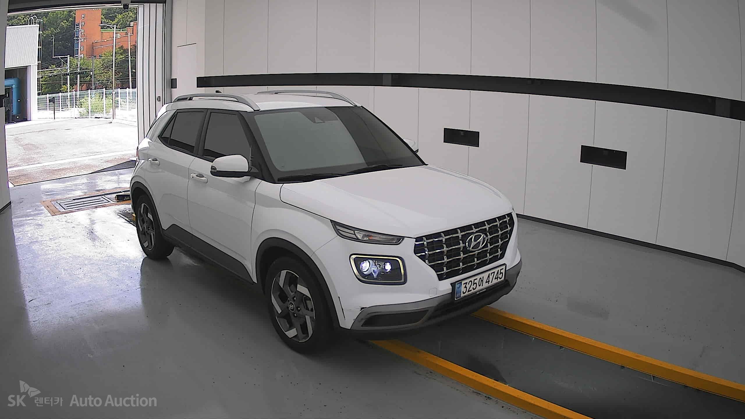 2021 - hyundai venue