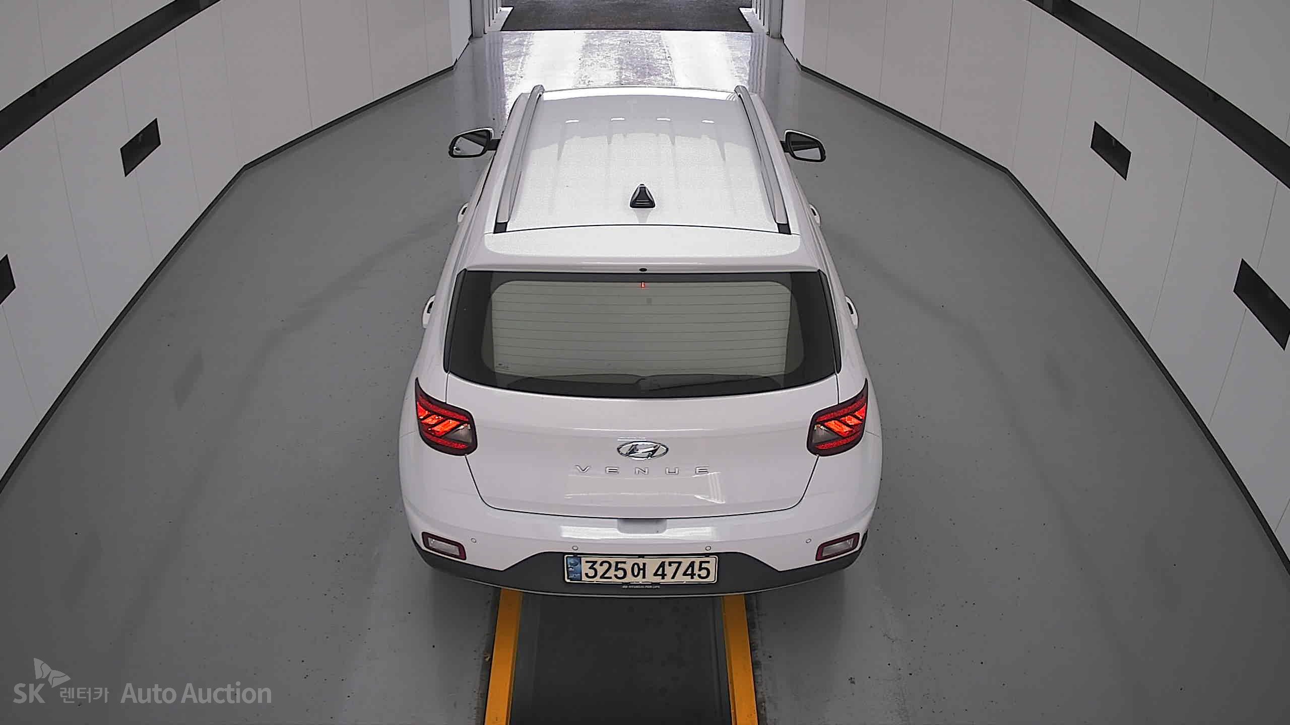 2021 - hyundai venue