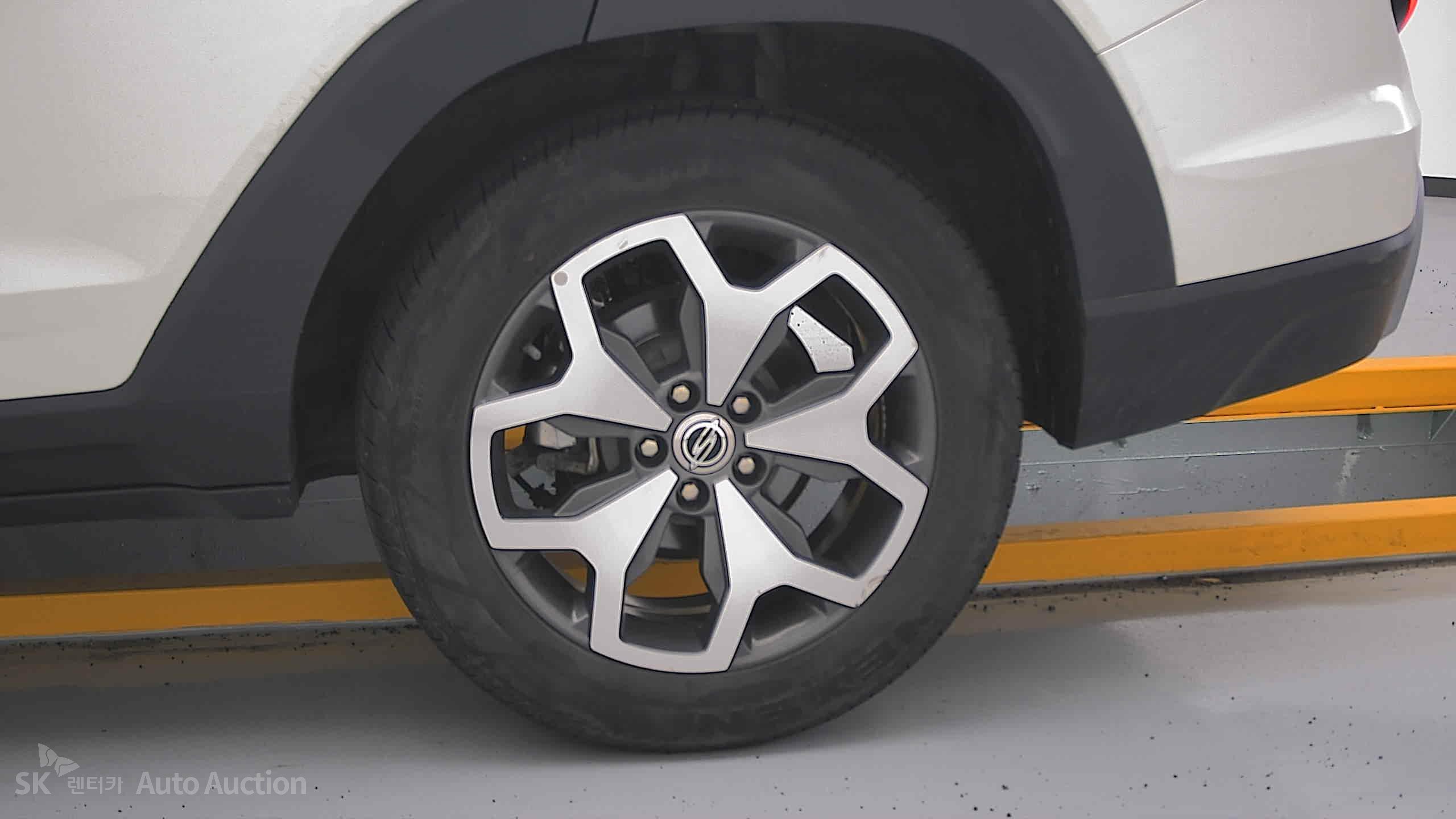 Kg Mobility (Ssangyong) Torres 2023 — صورة 26