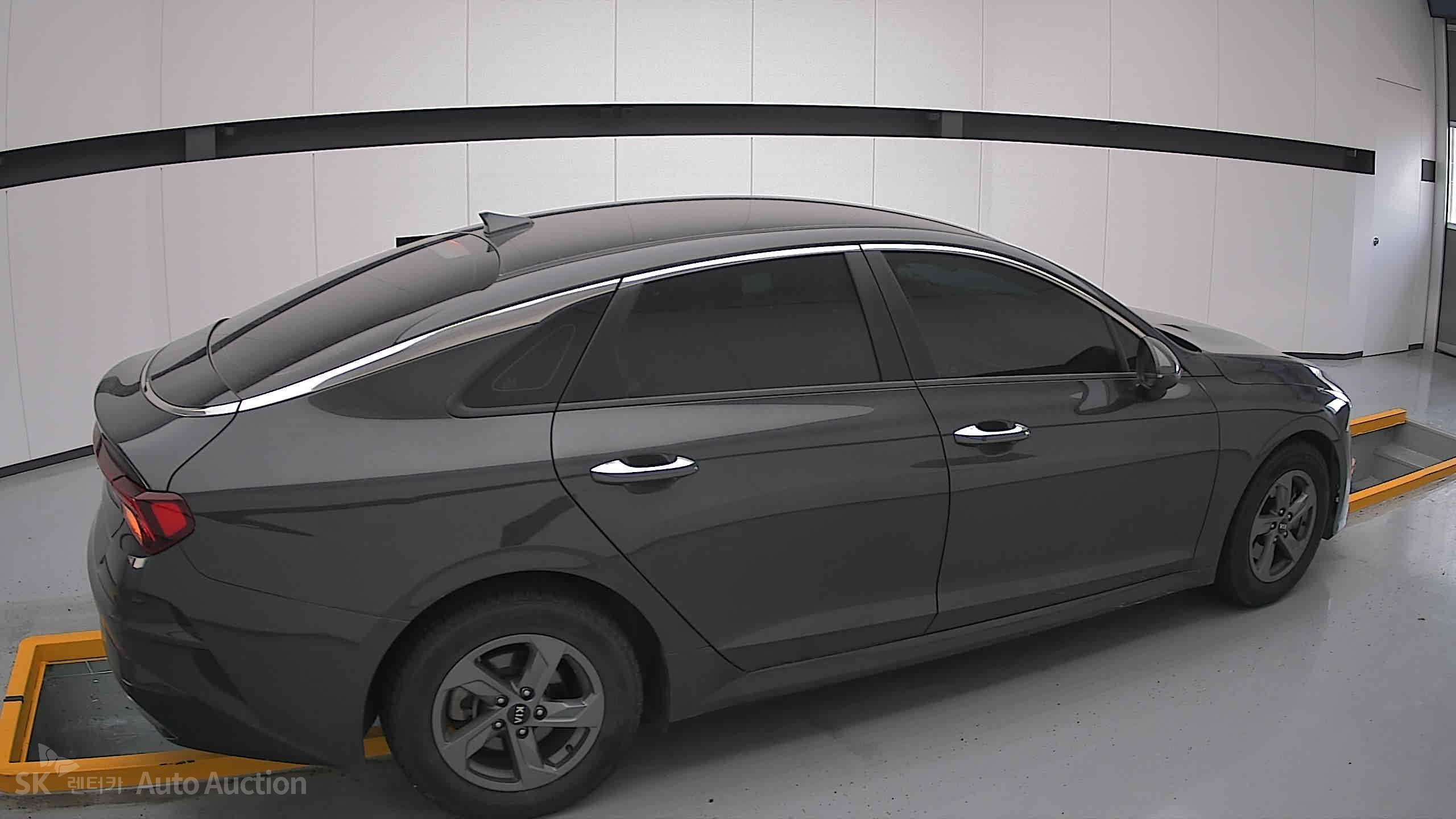 2021 - kia k5