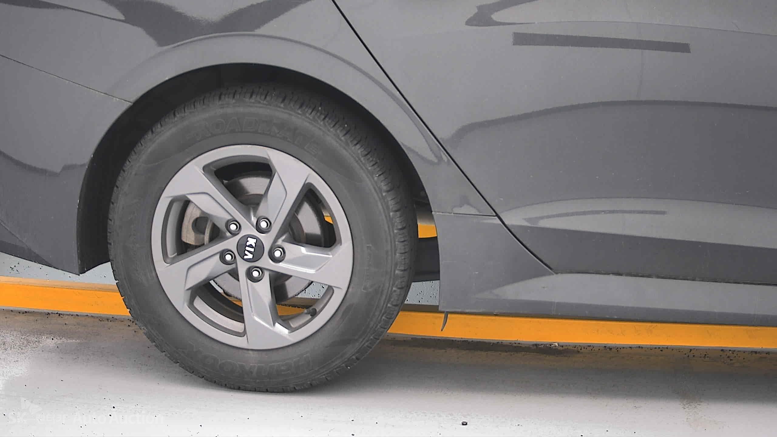 2021 - kia k5