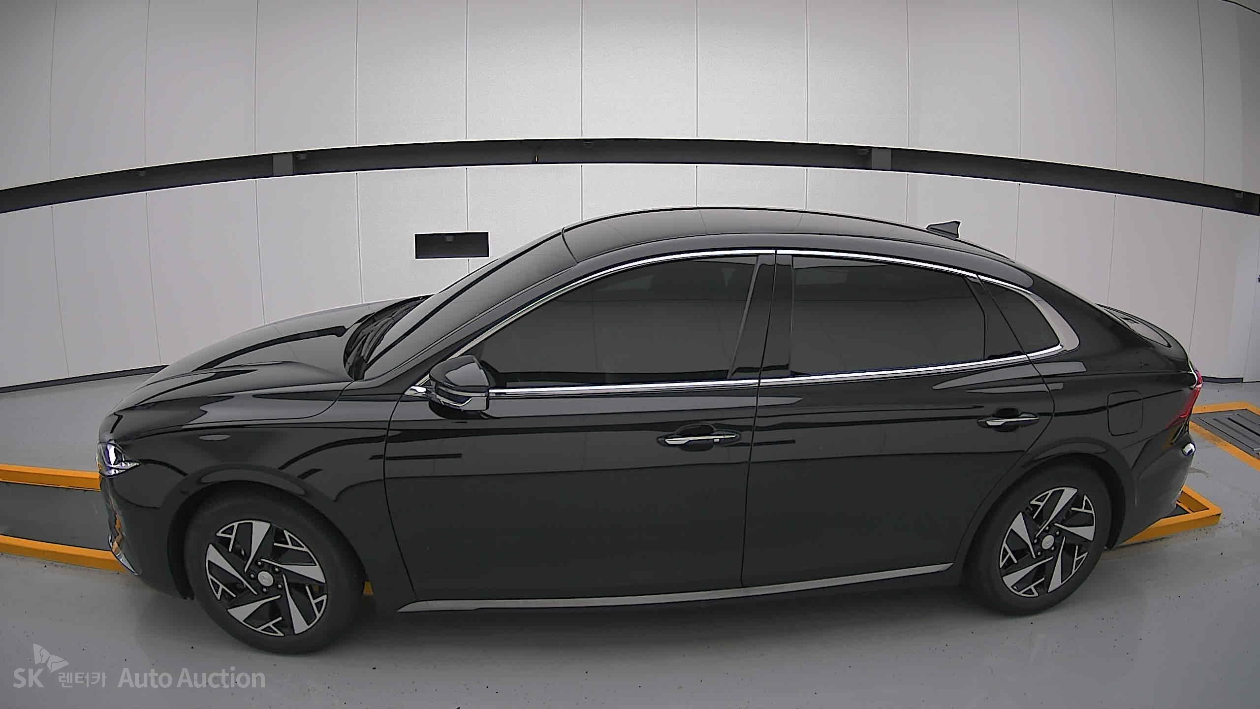 2022 - hyundai grandeur