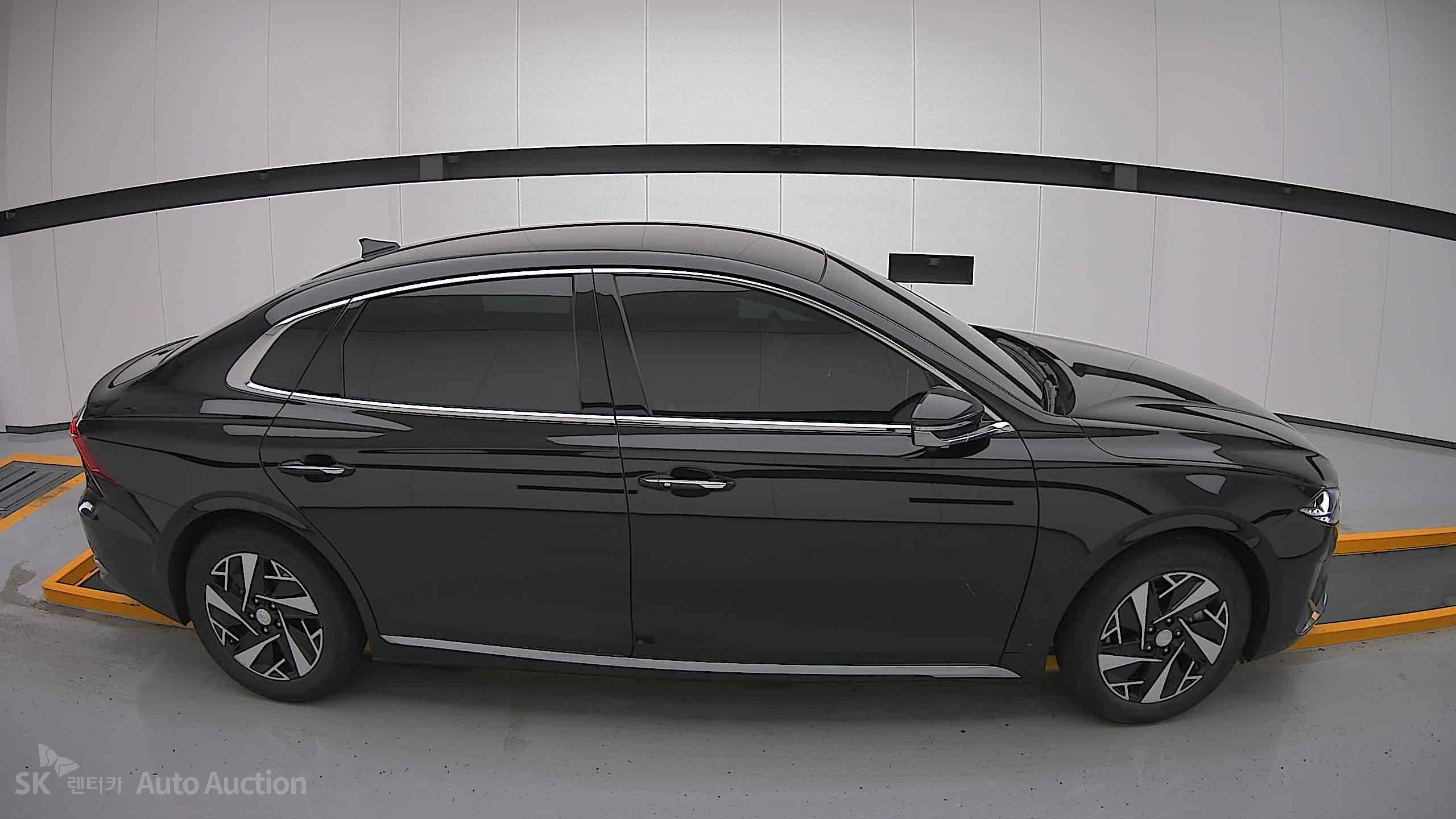 2022 - hyundai grandeur