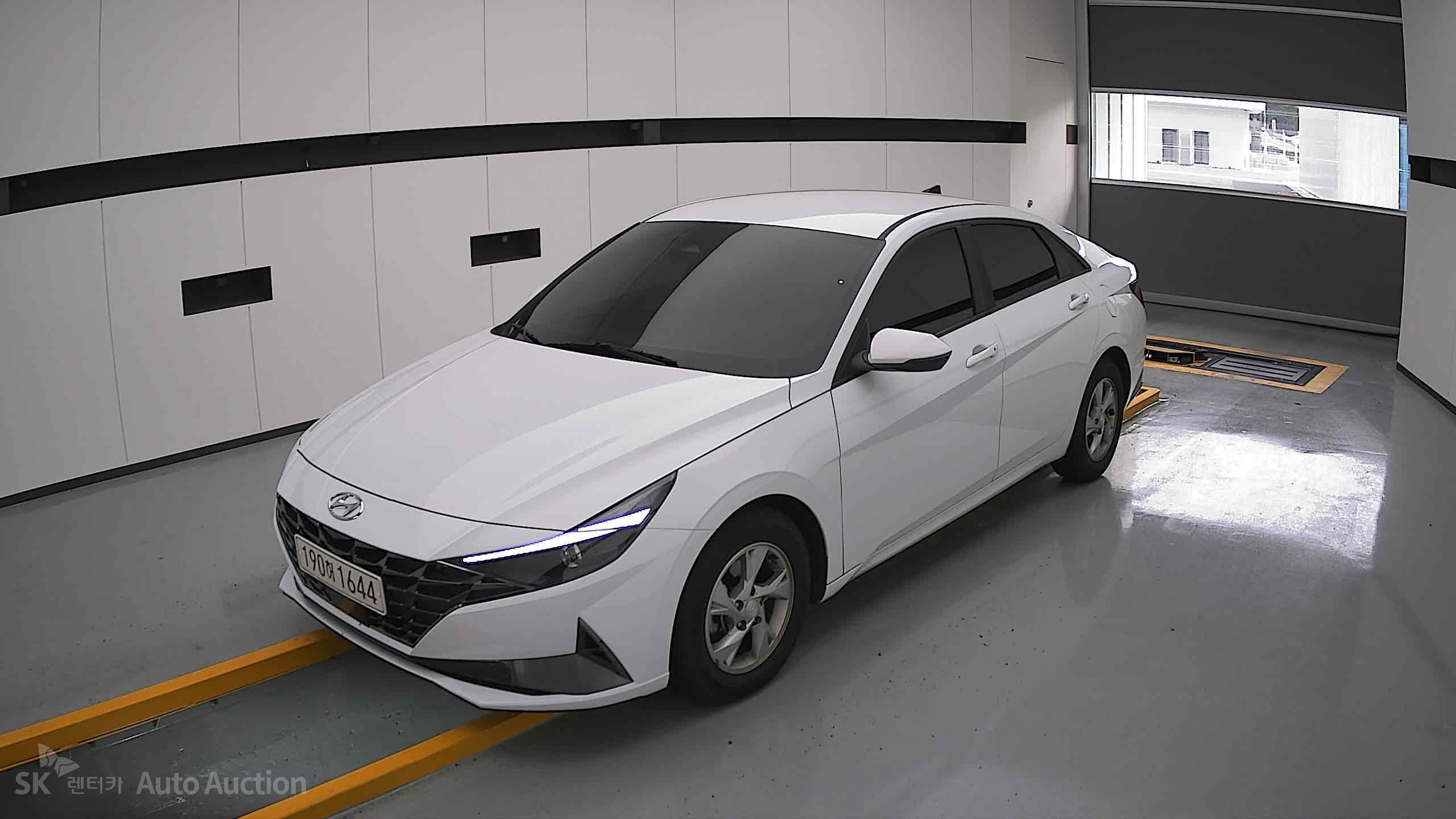 2021 - hyundai avante