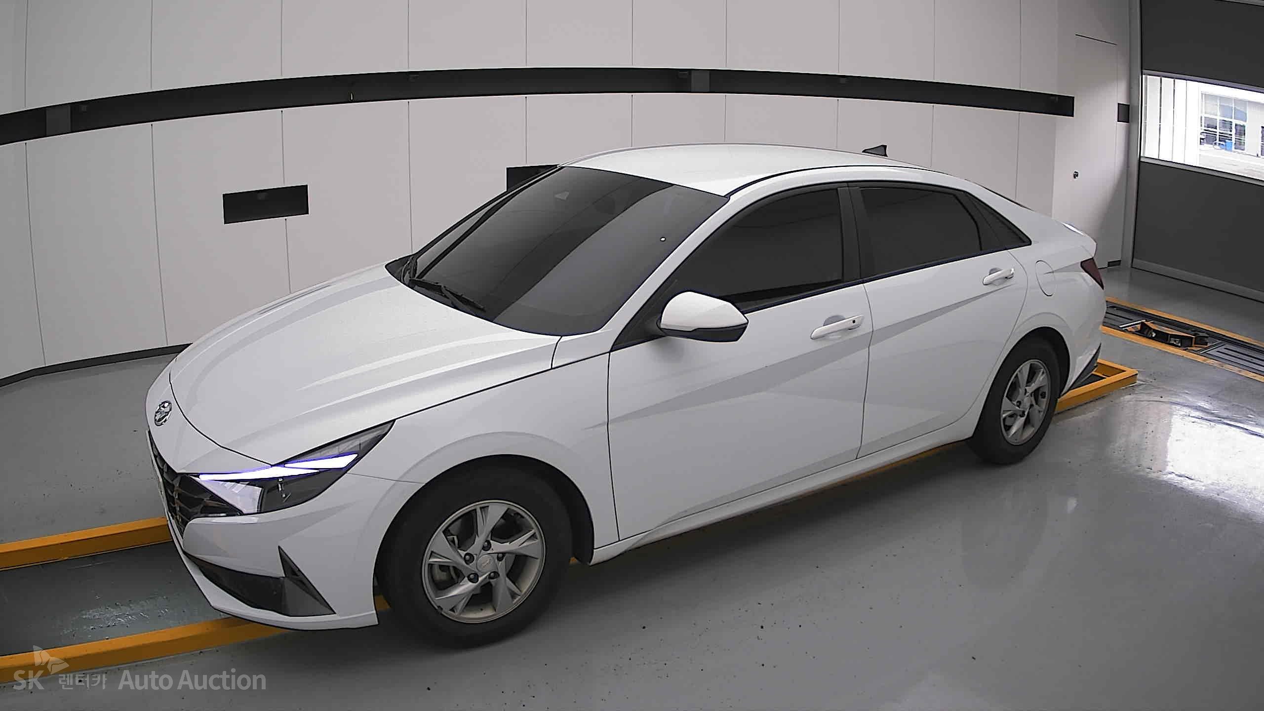 2021 - hyundai avante