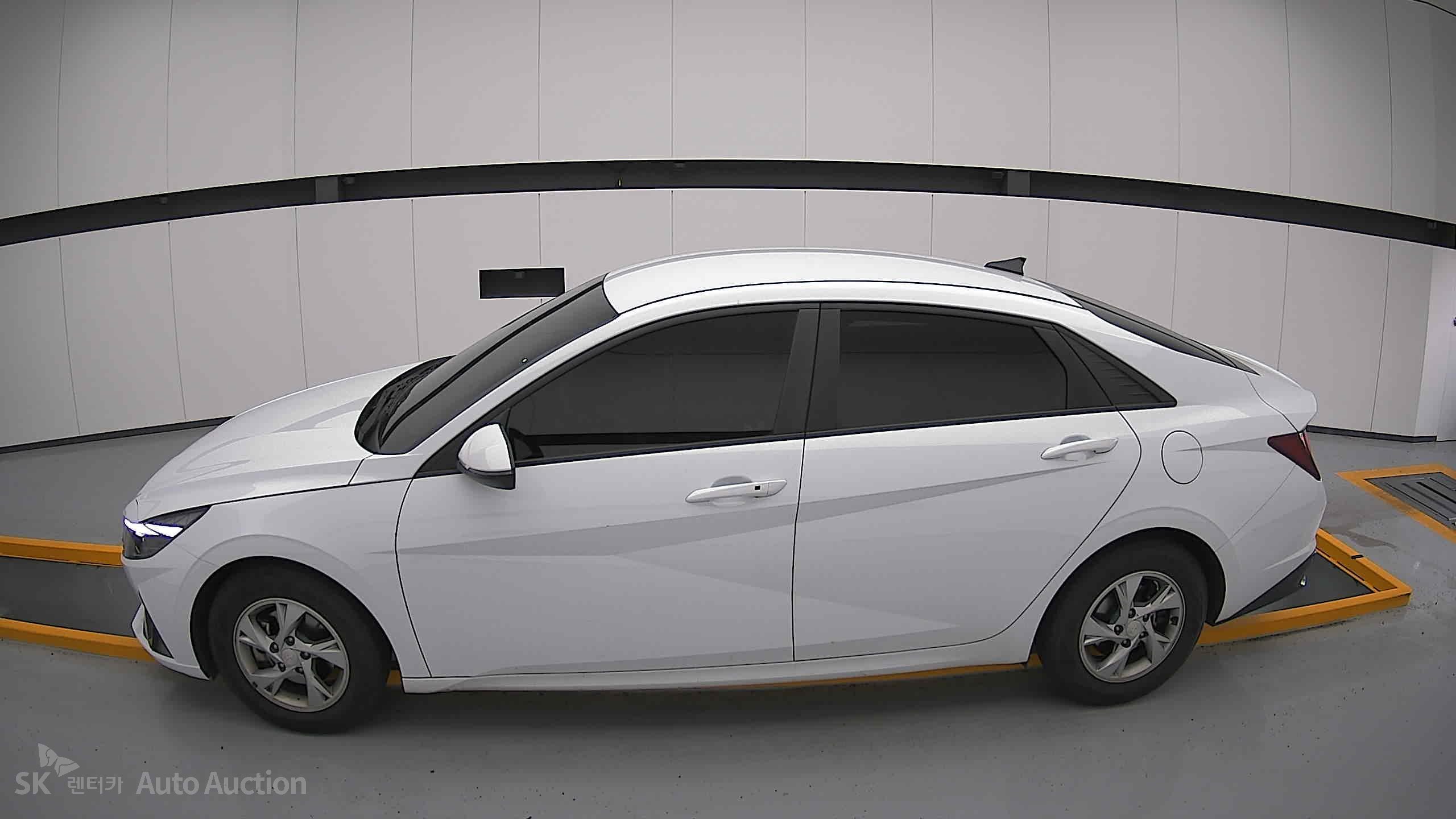 2021 - hyundai avante