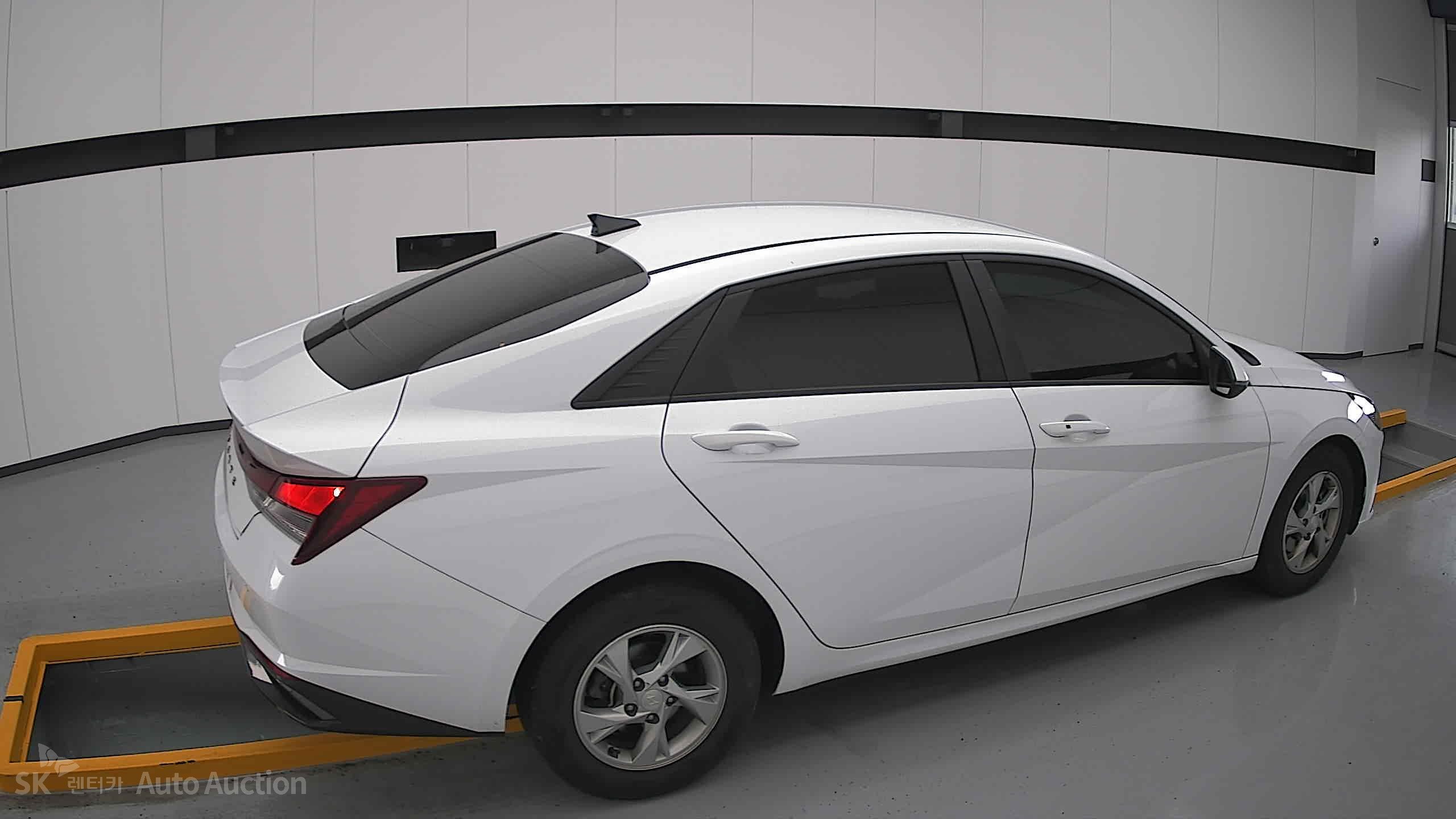 2021 - hyundai avante