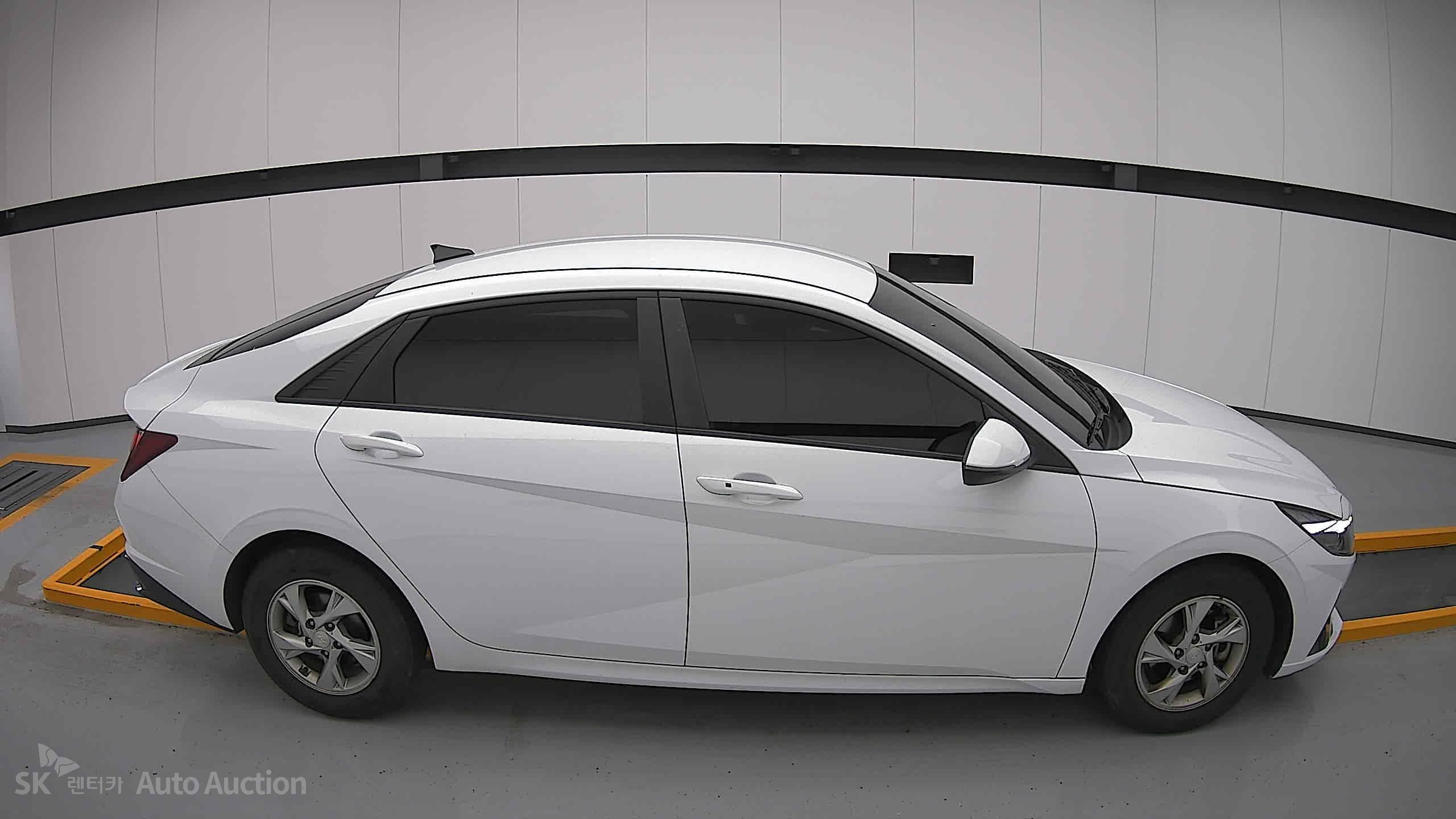 2021 - hyundai avante