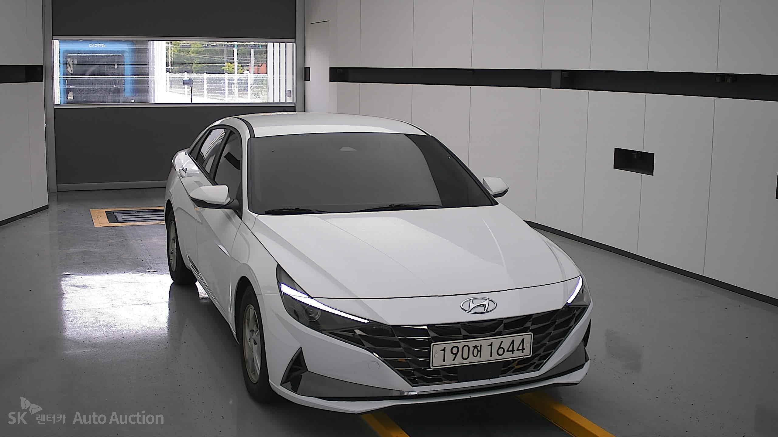 2021 - hyundai avante