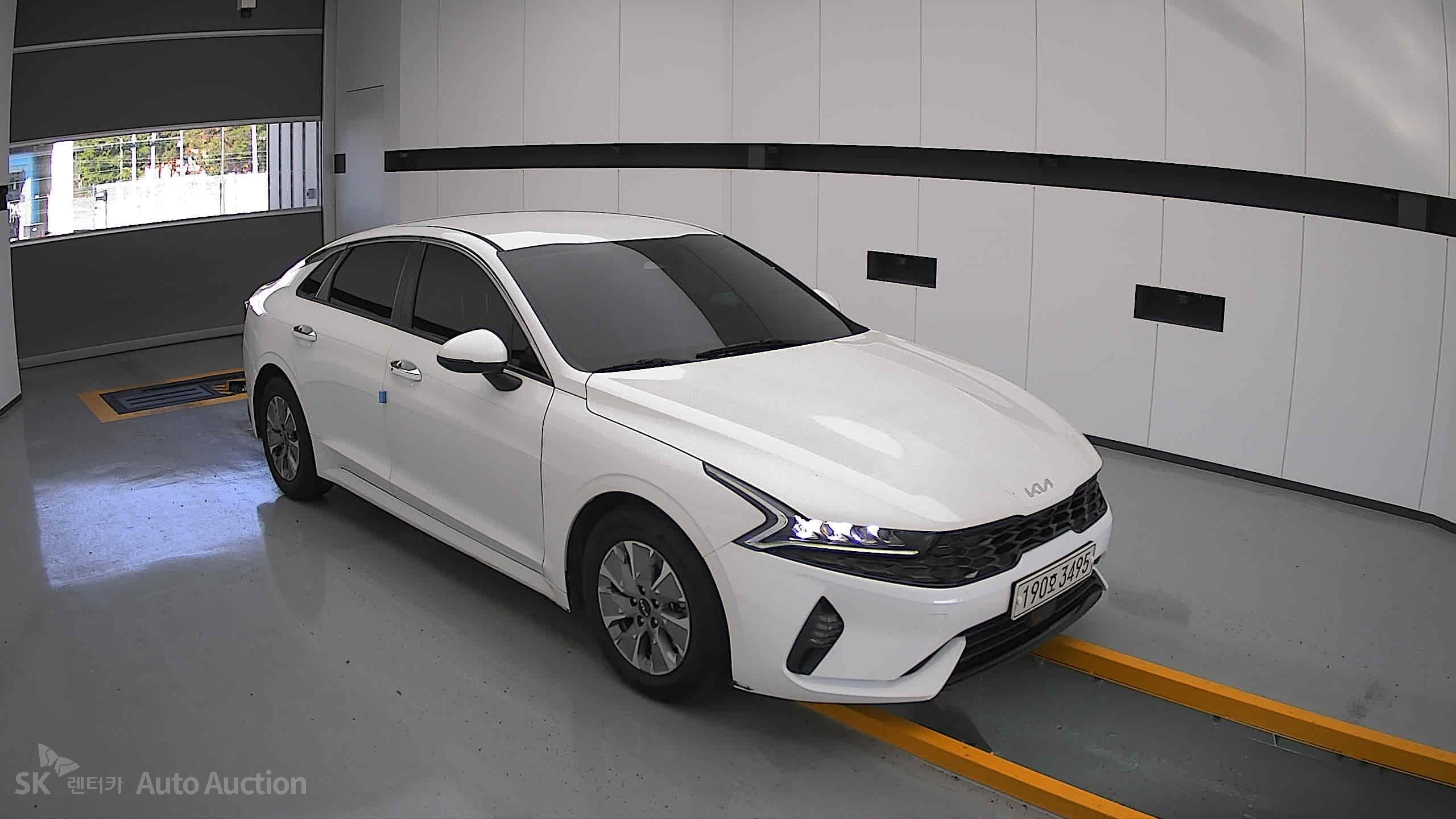 2022 - kia k5
