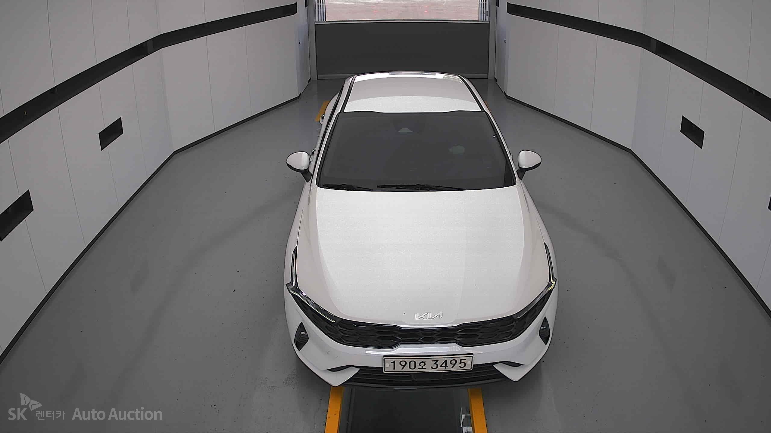 2022 - kia k5