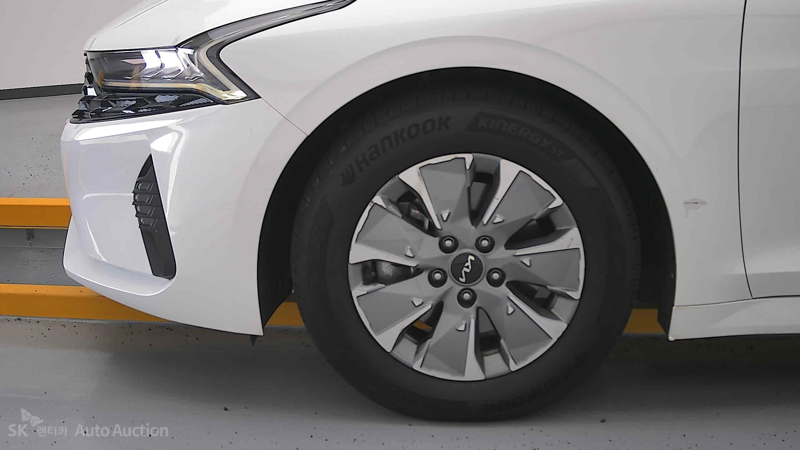 2022 - kia k5