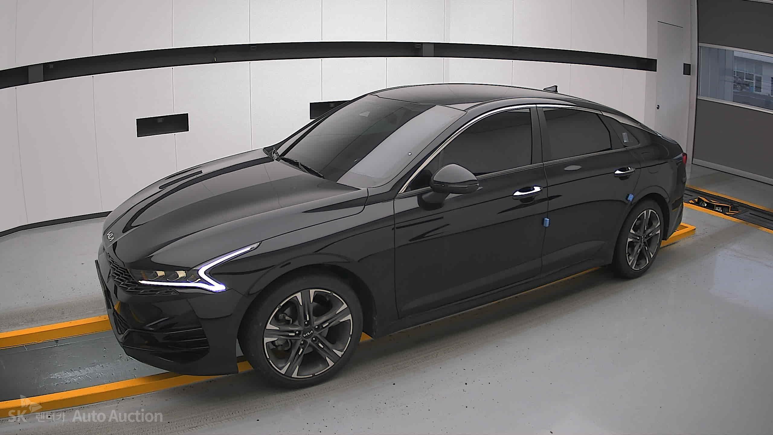 2022 - kia k5