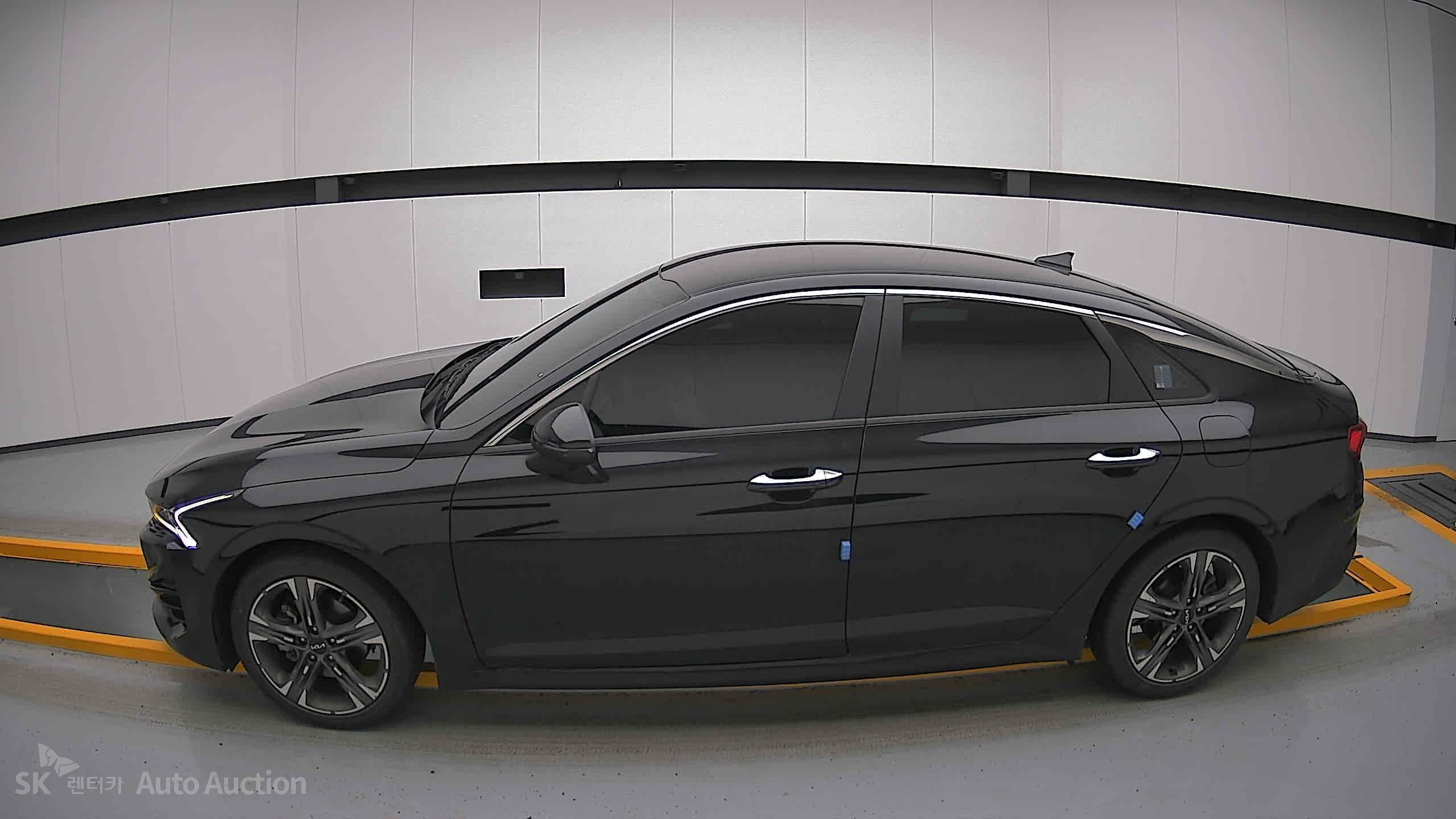 2022 - kia k5