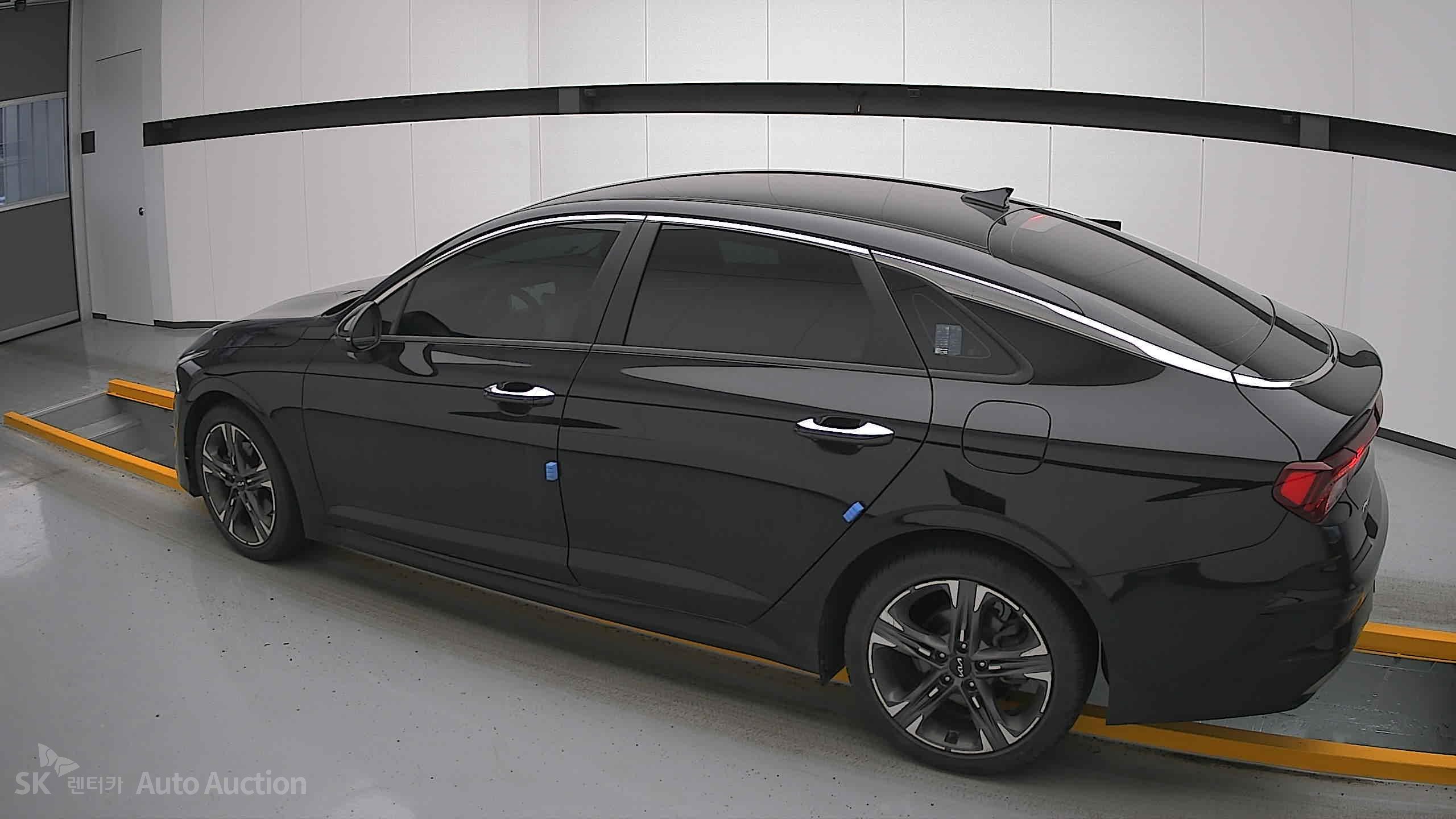 2022 - kia k5