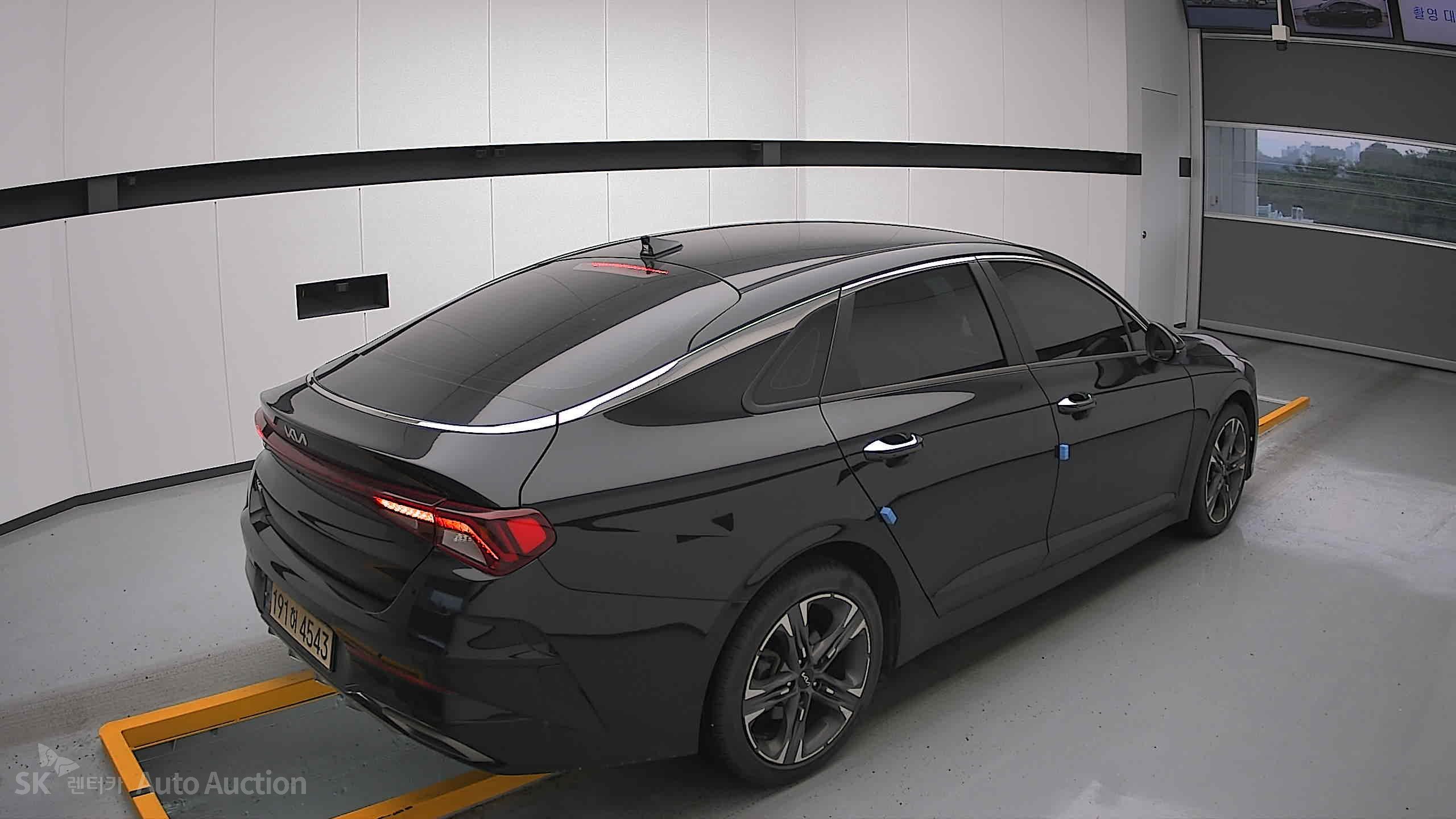 2022 - kia k5