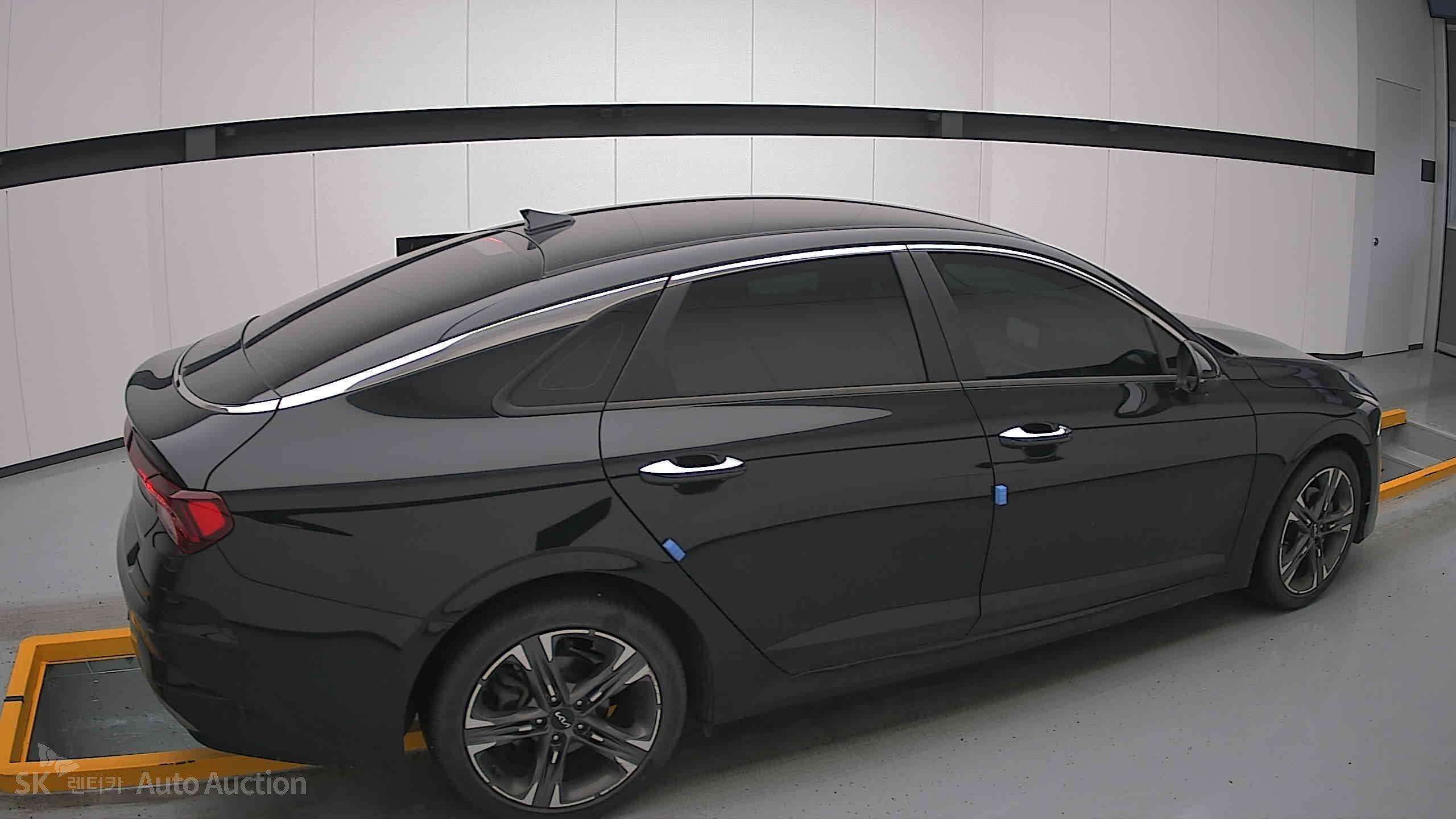 2022 - kia k5