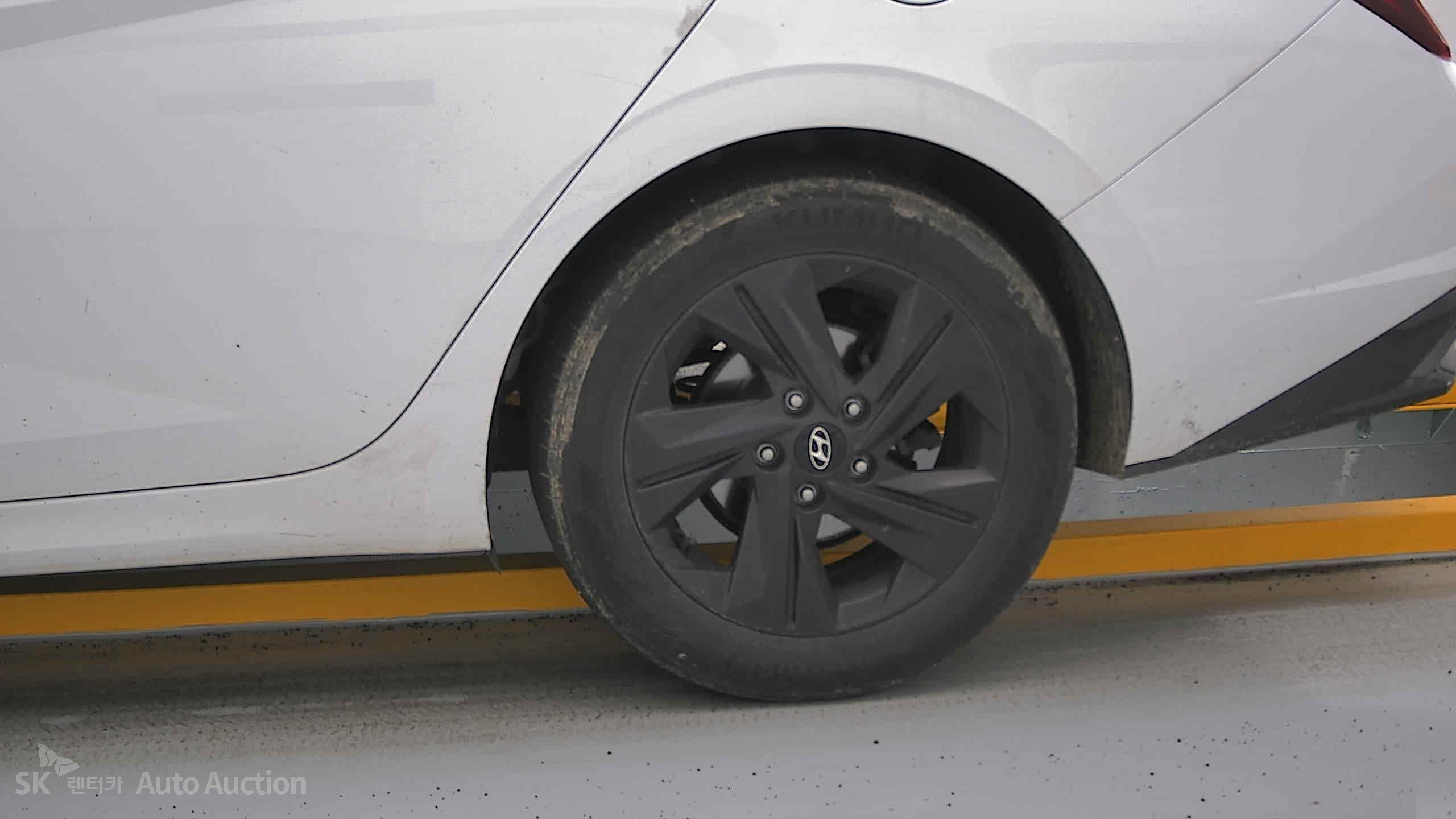 2023 - hyundai avante