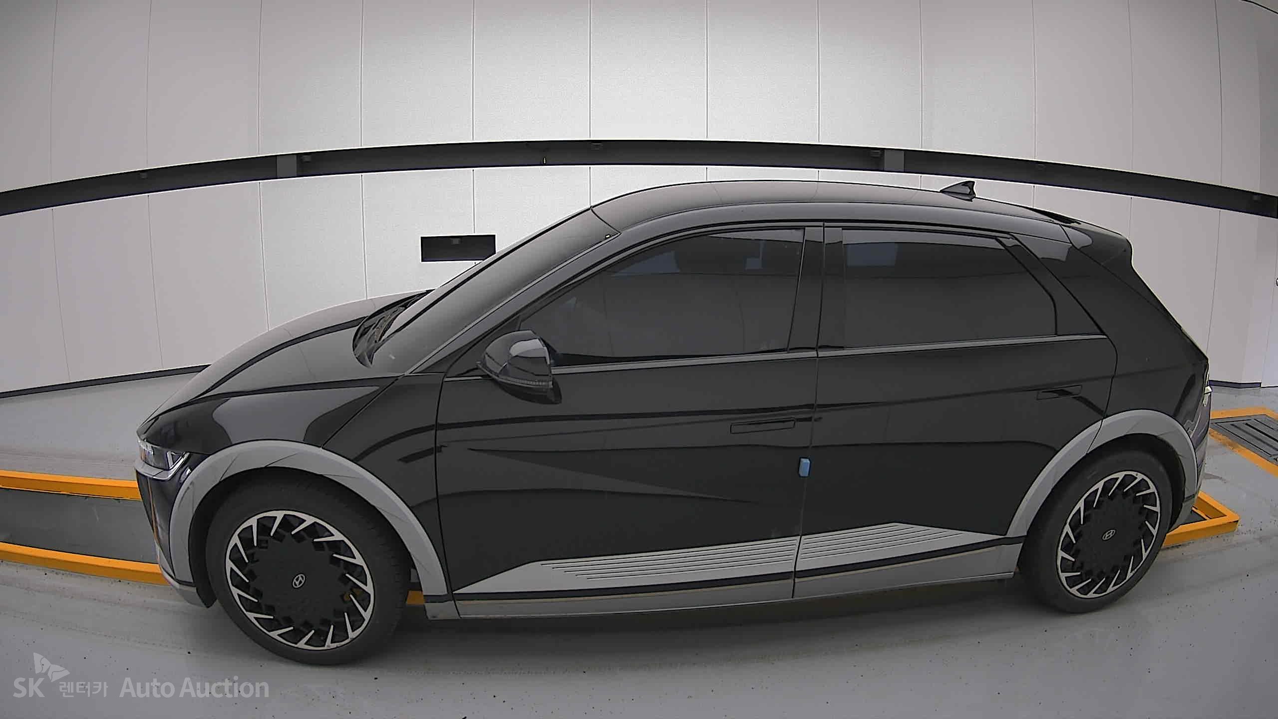 2022 - hyundai ioniq