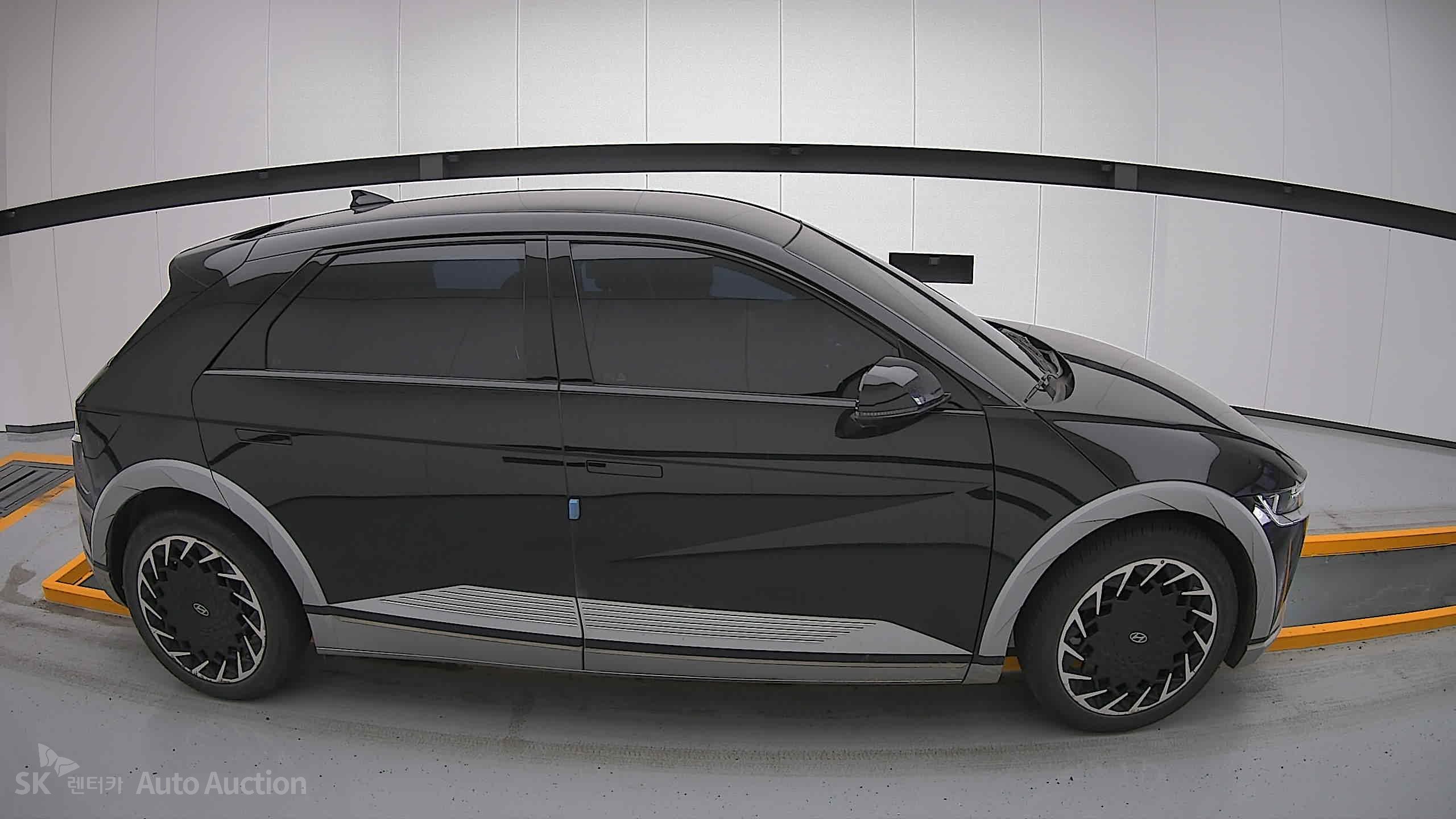 2022 - hyundai ioniq