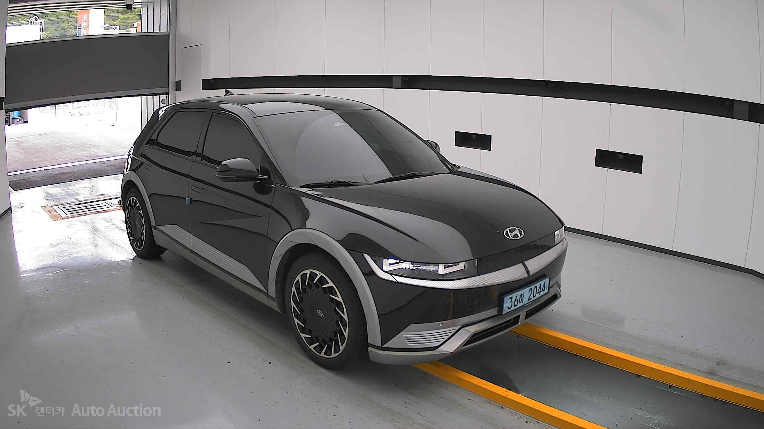 2022 - hyundai ioniq