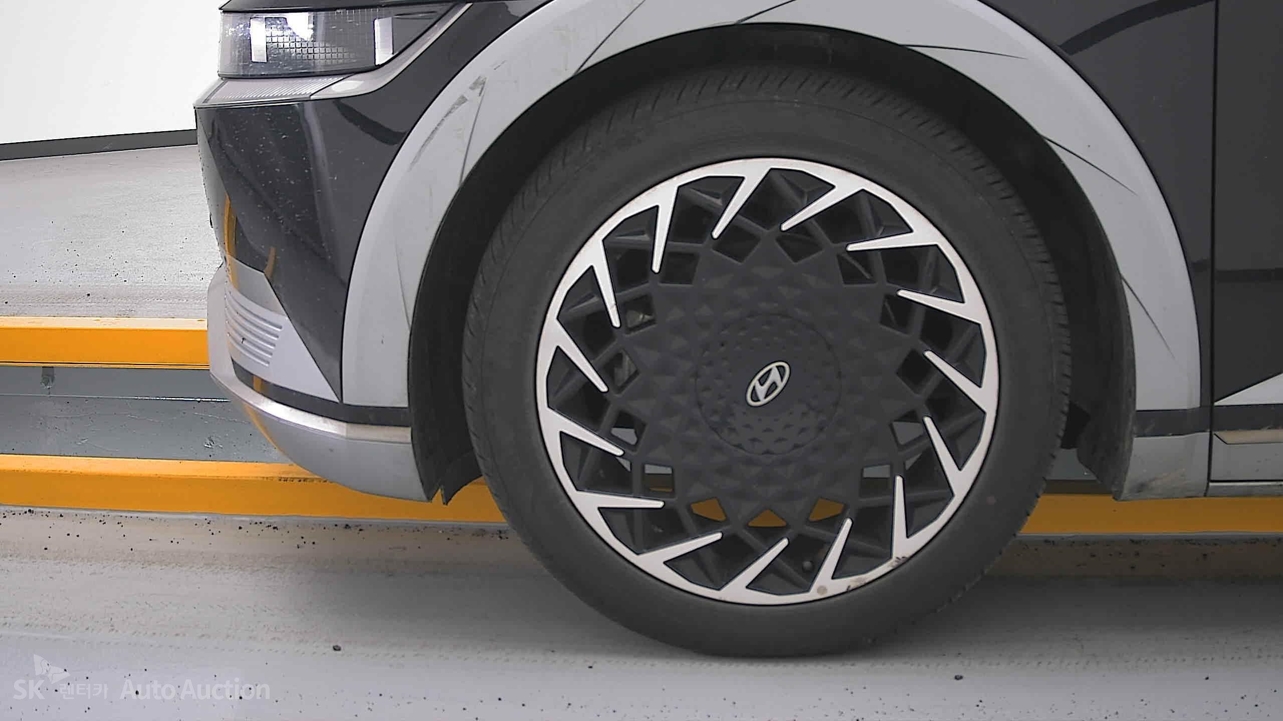 2022 - hyundai ioniq