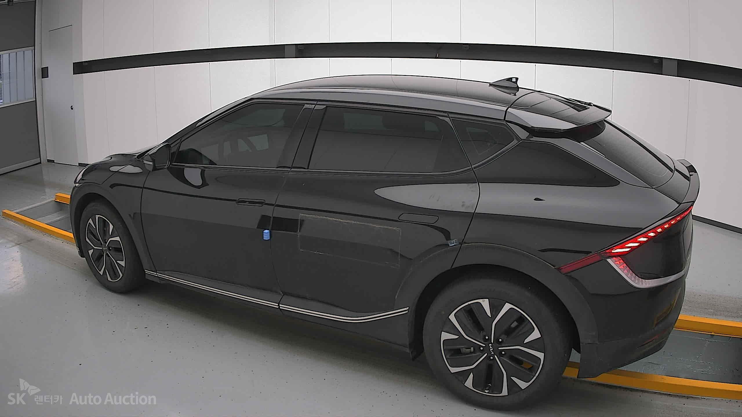 2022 - kia ev6