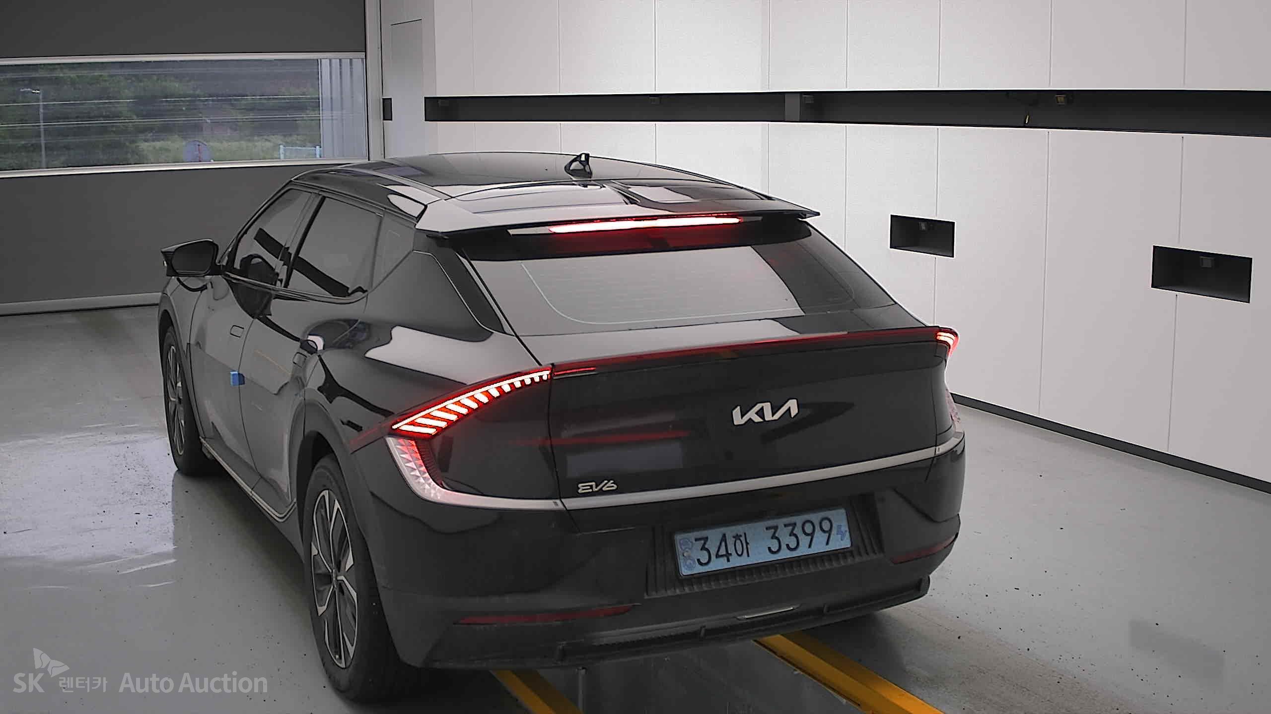 2022 - kia ev6