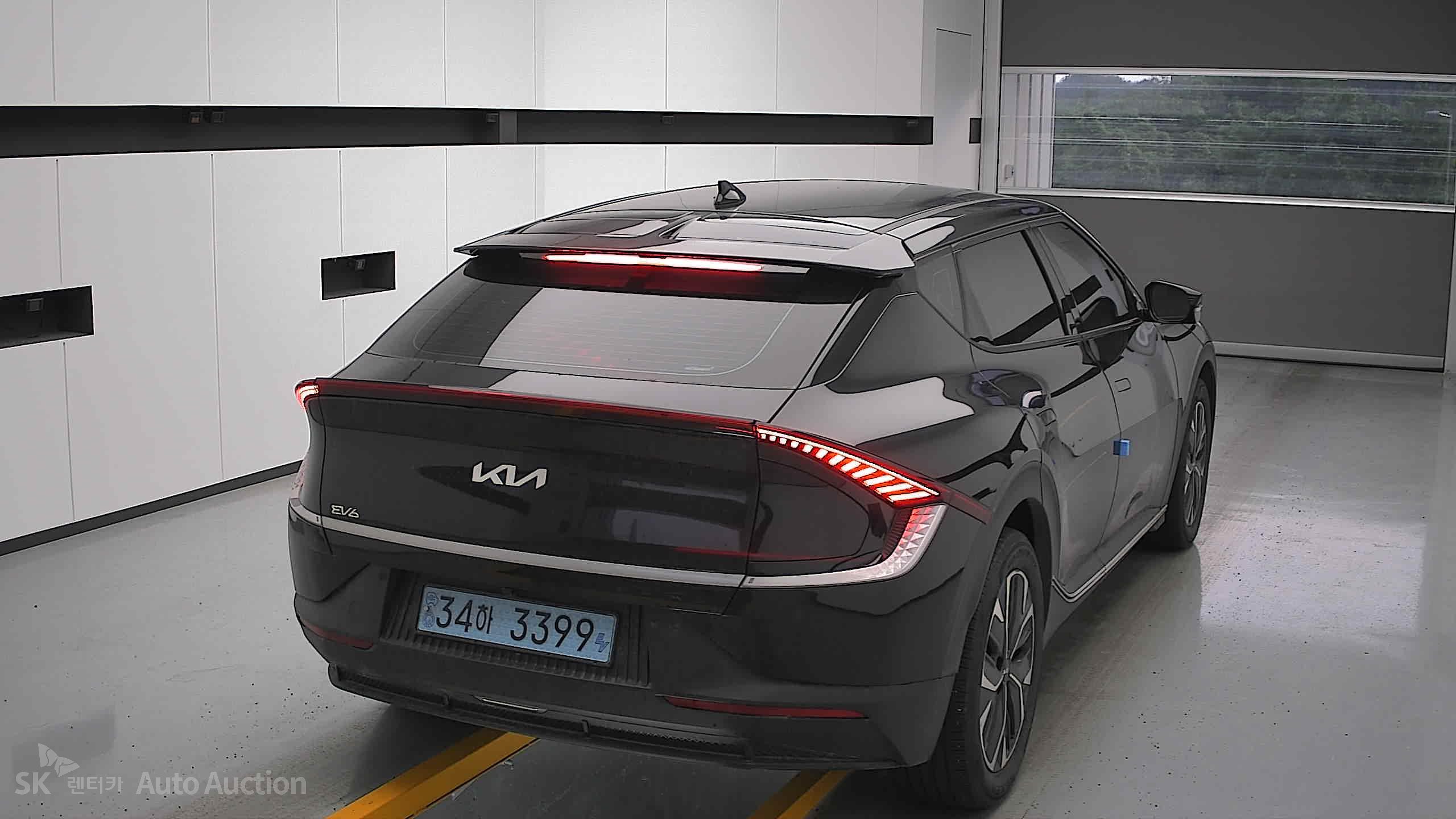 2022 - kia ev6