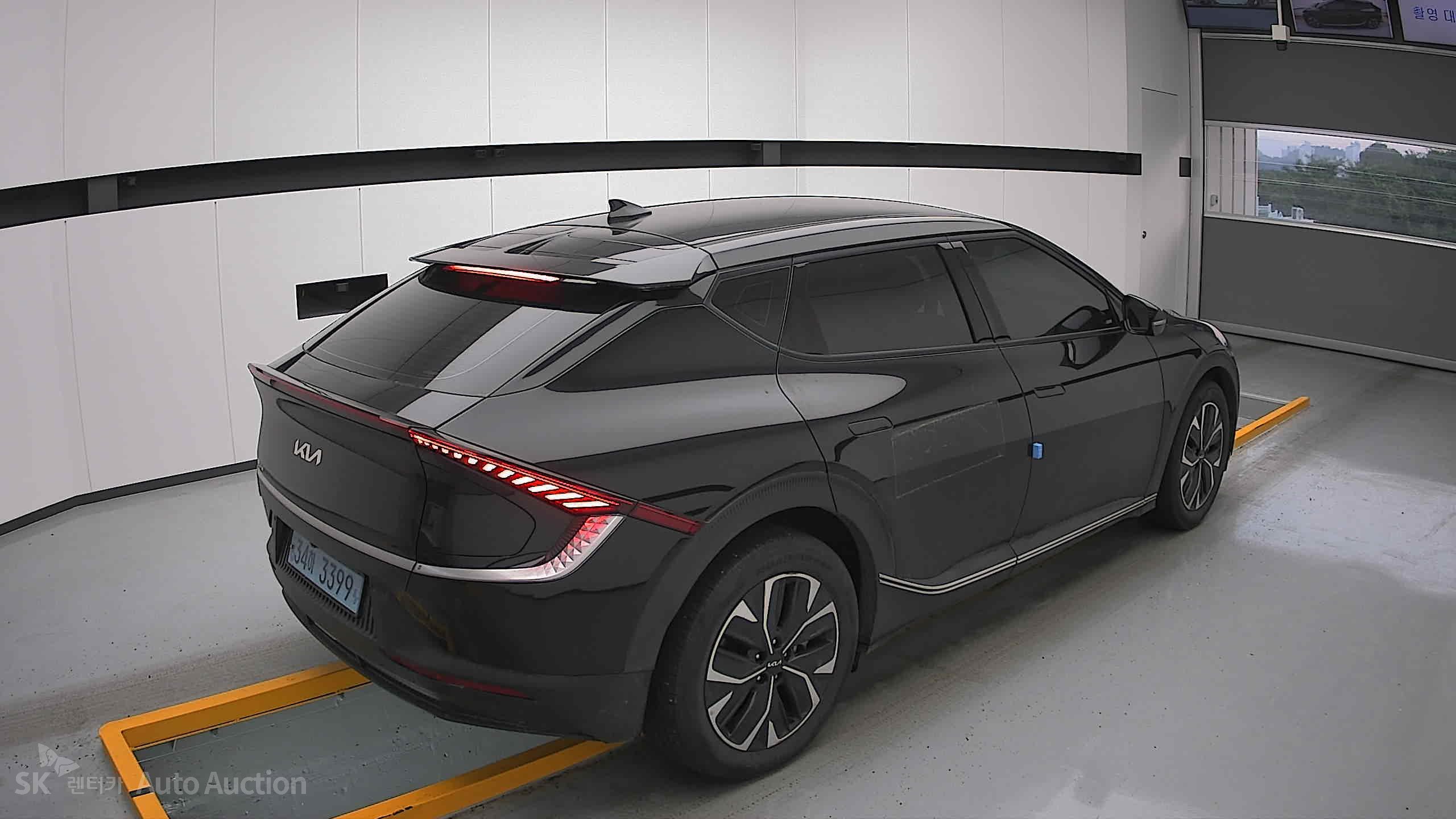2022 - kia ev6