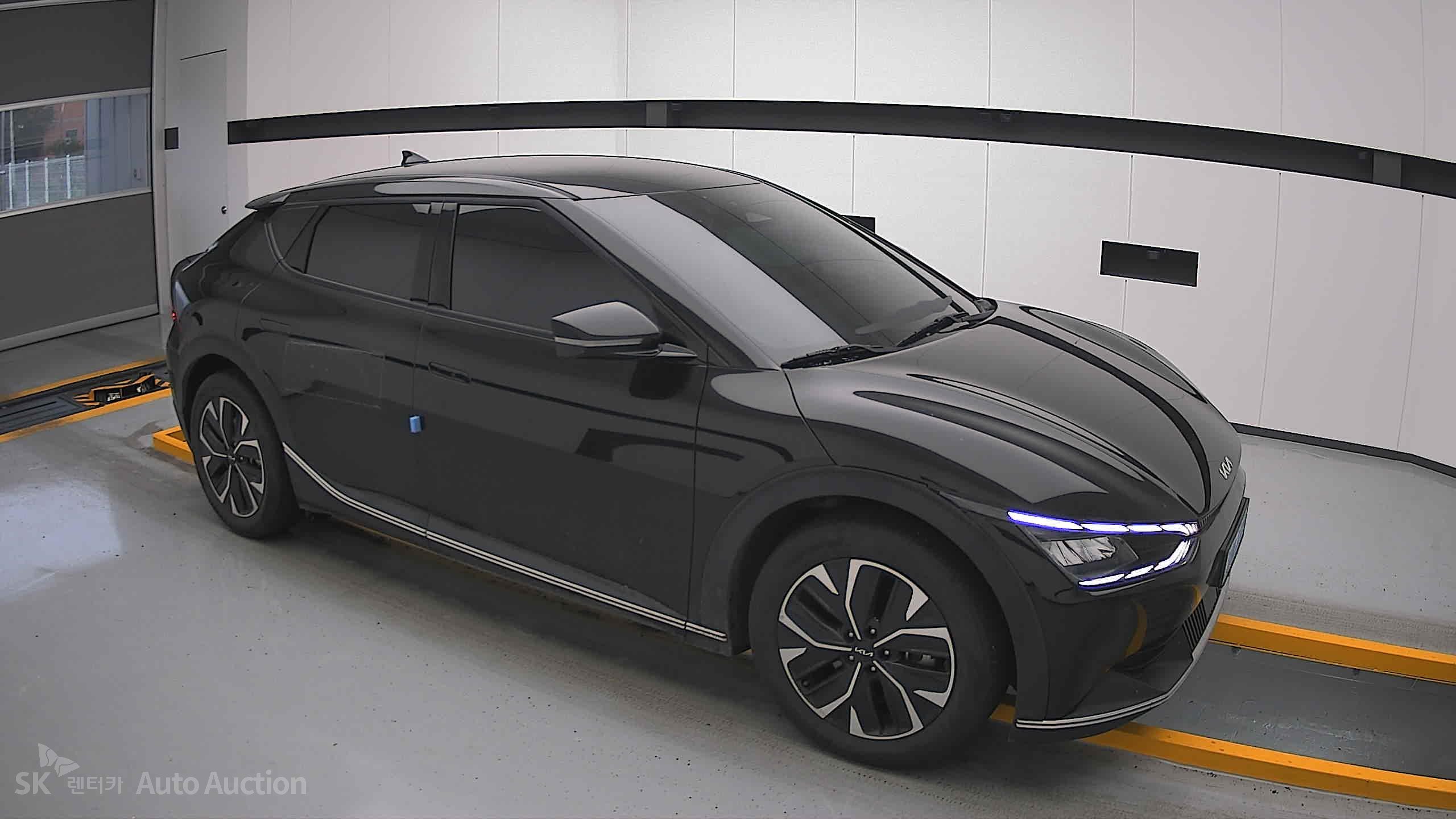 2022 - kia ev6