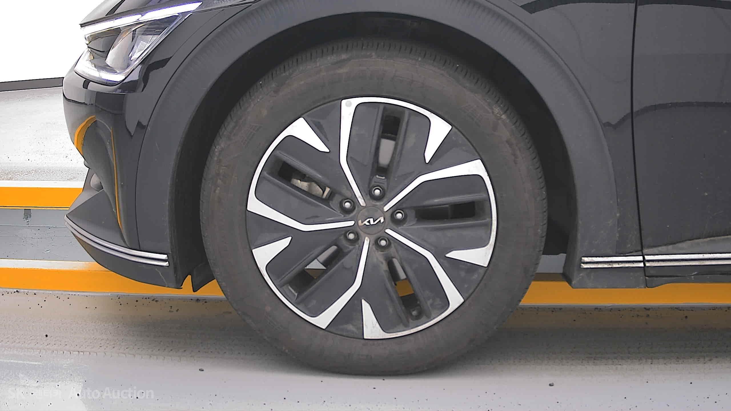 2022 - kia ev6