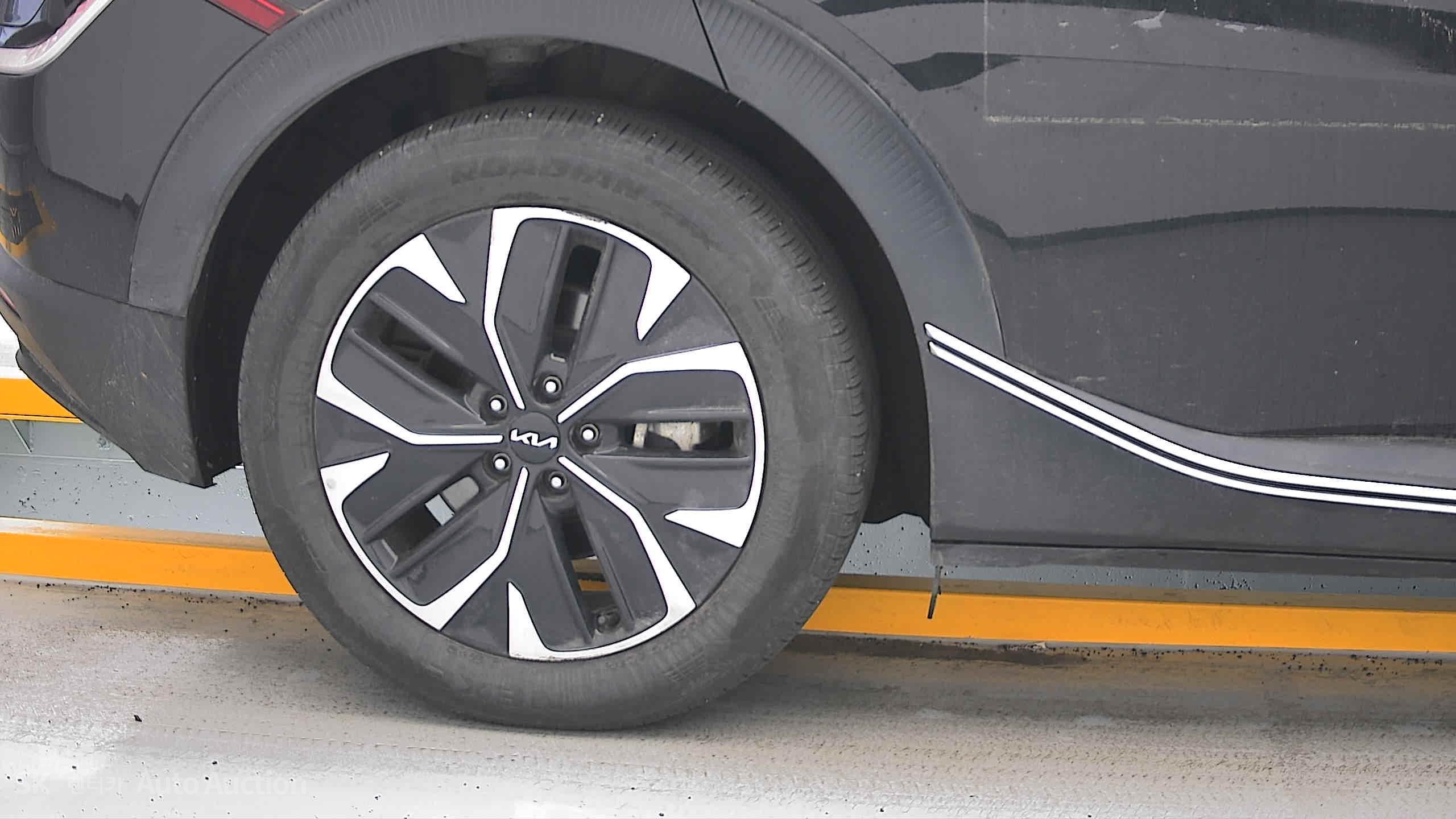 2022 - kia ev6