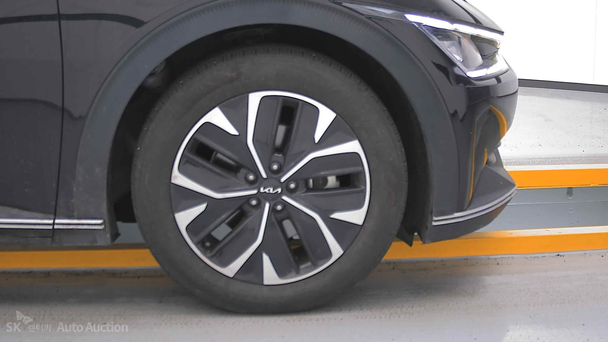 2022 - kia ev6