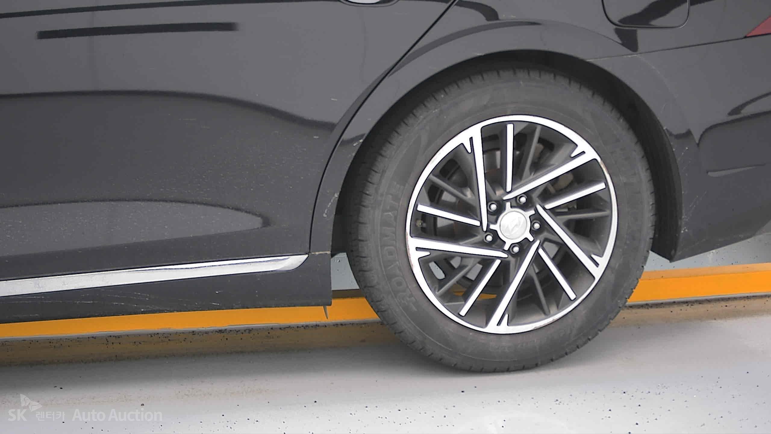 2020 - hyundai grandeur
