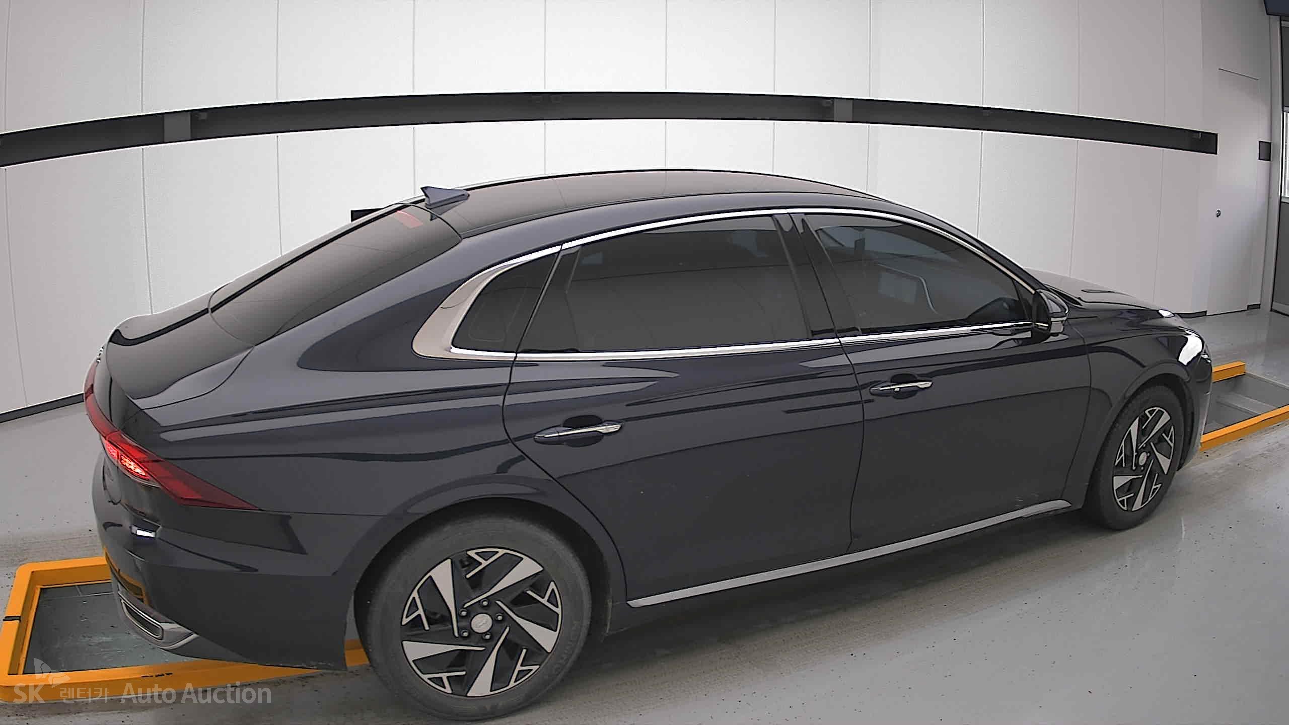 2020 - hyundai grandeur