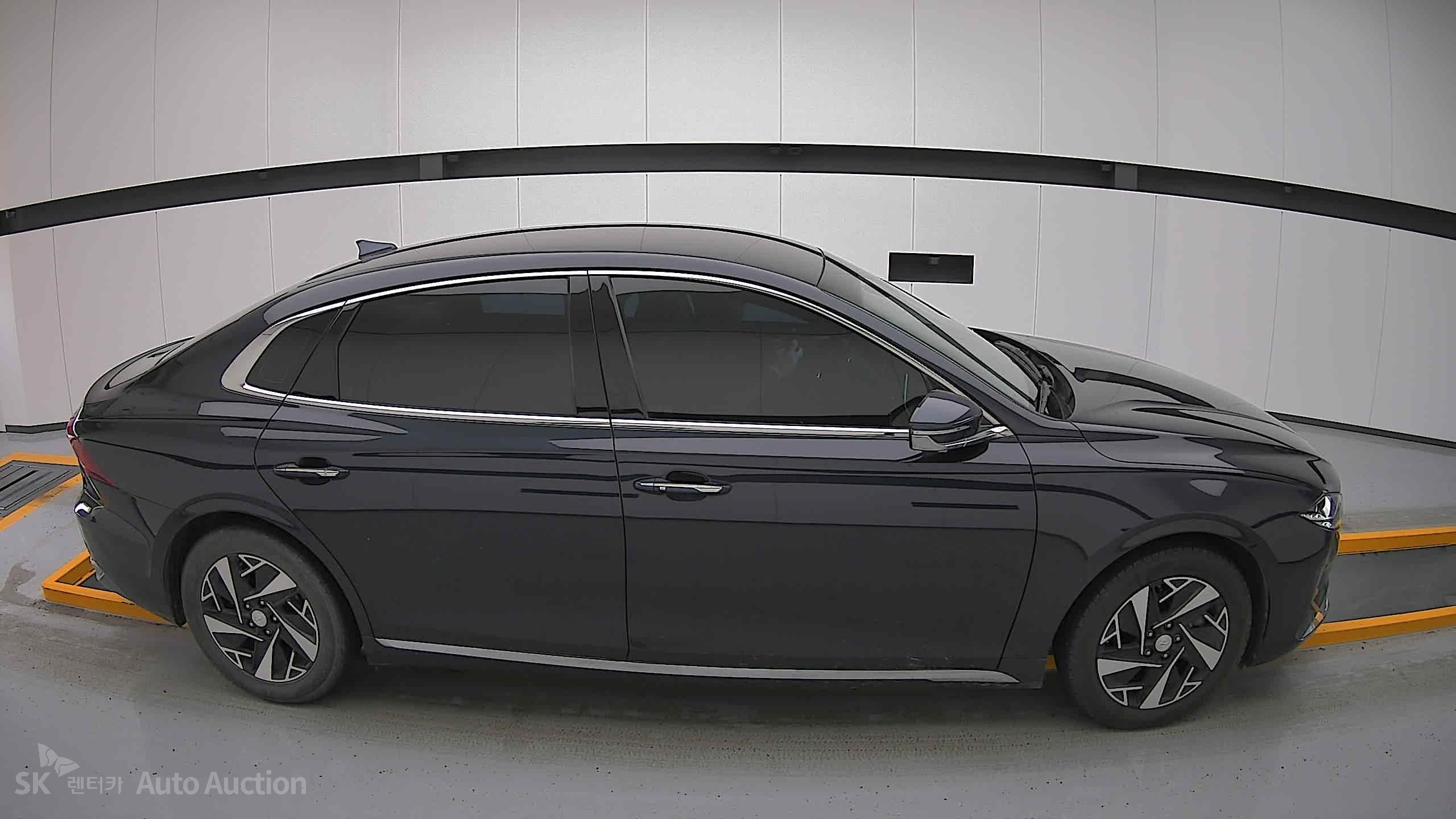 2020 - hyundai grandeur