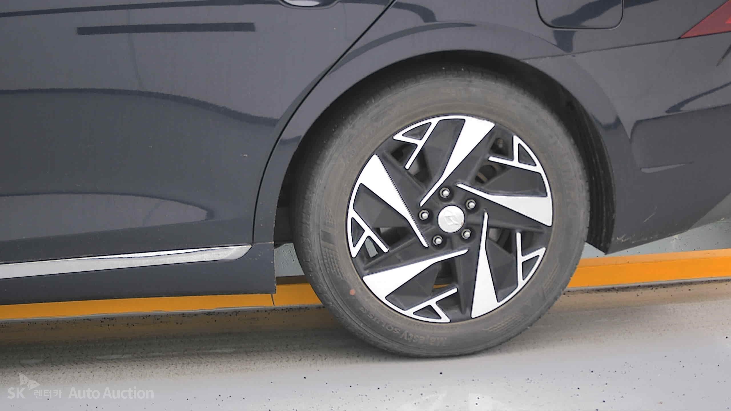 2020 - hyundai grandeur
