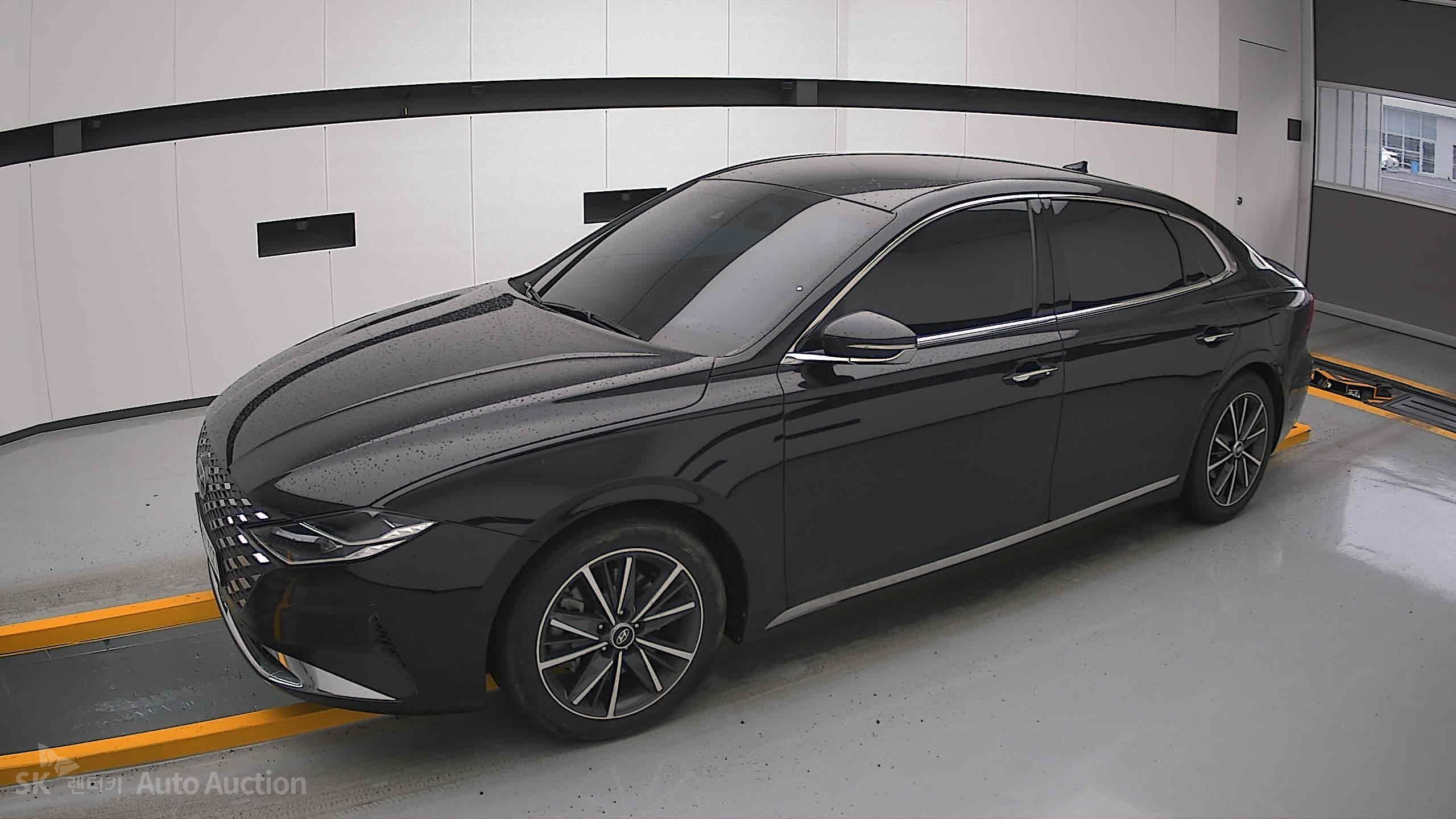 2022 - hyundai grandeur