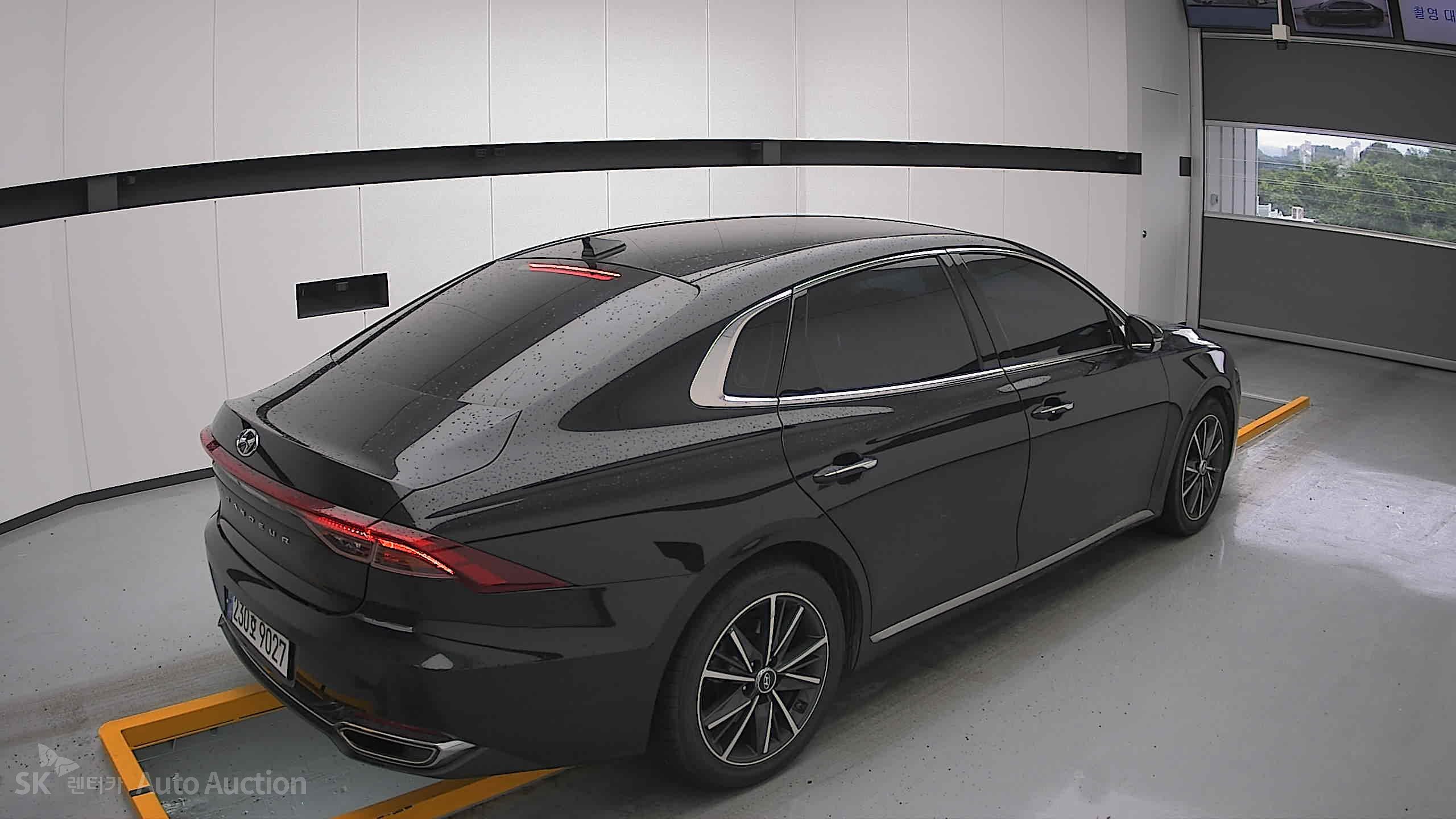 2022 - hyundai grandeur